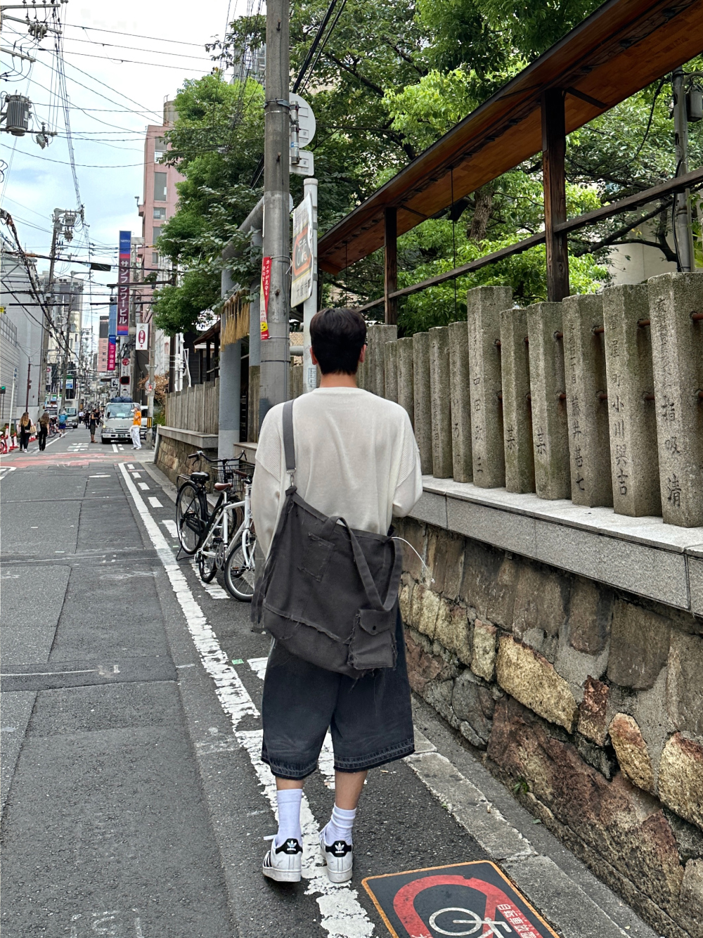 반바지 모델 착용 이미지-S53L3