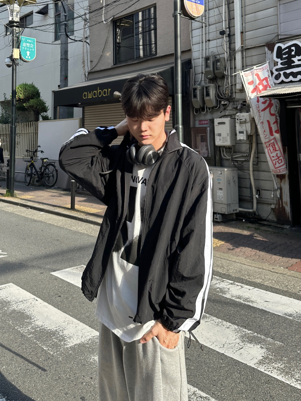 바지 모델 착용 이미지-S82L35