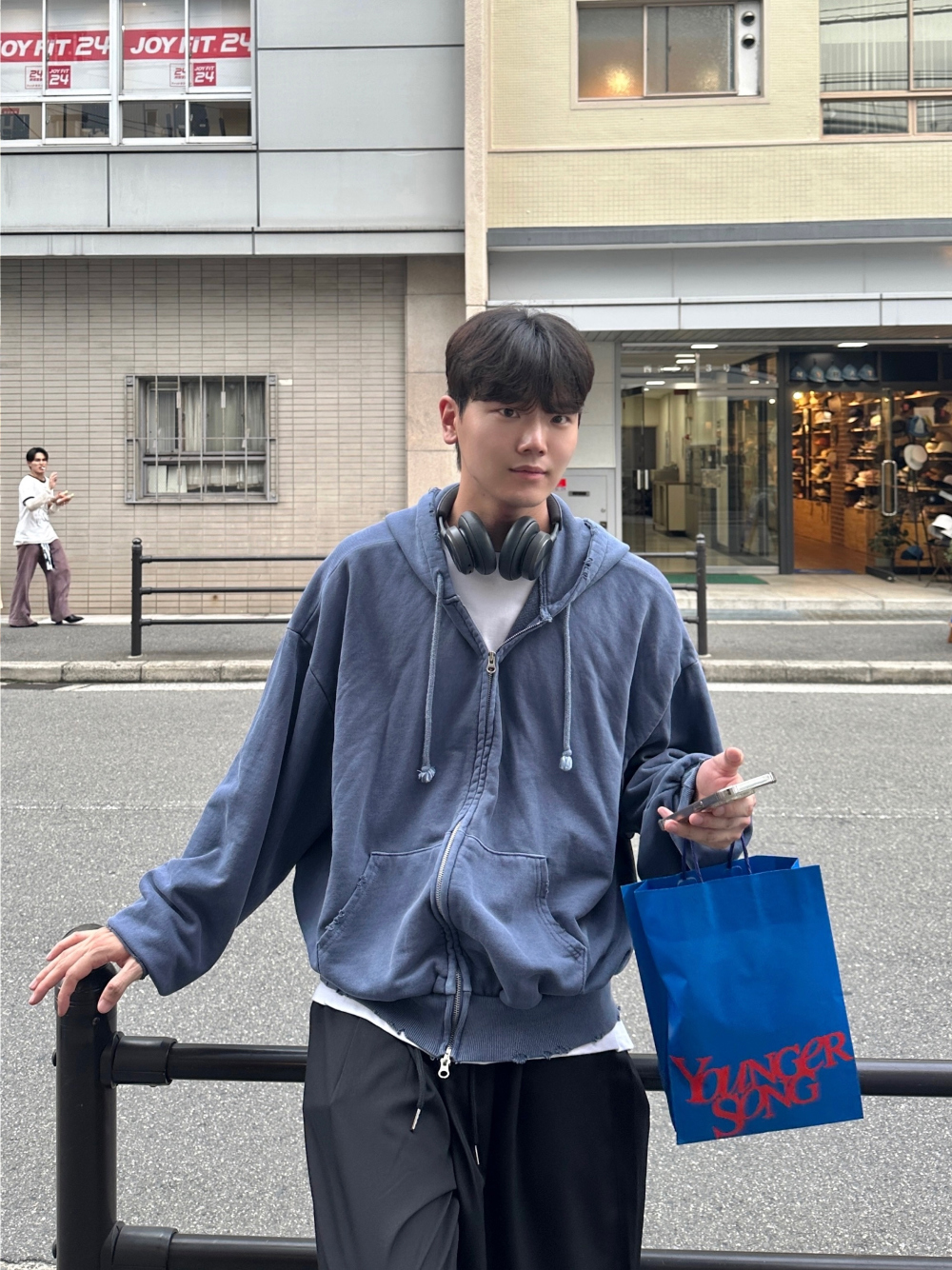 바지 모델 착용 이미지-S84L27