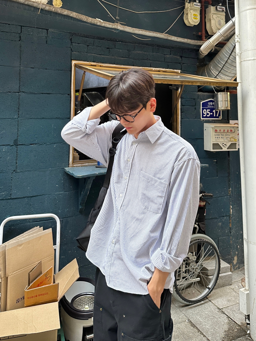 바지 모델 착용 이미지-S67L24