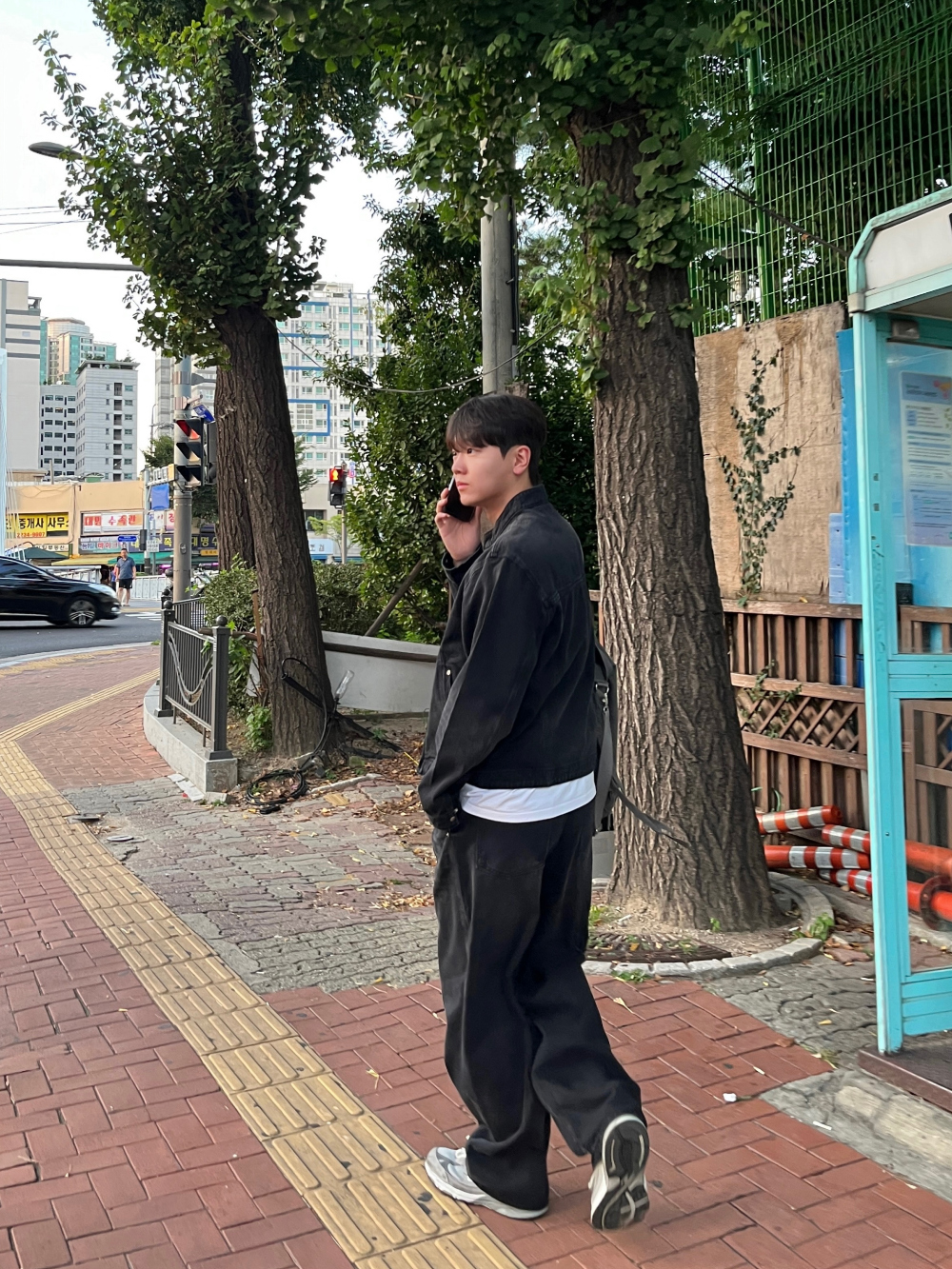 바지 모델 착용 이미지-S79L21
