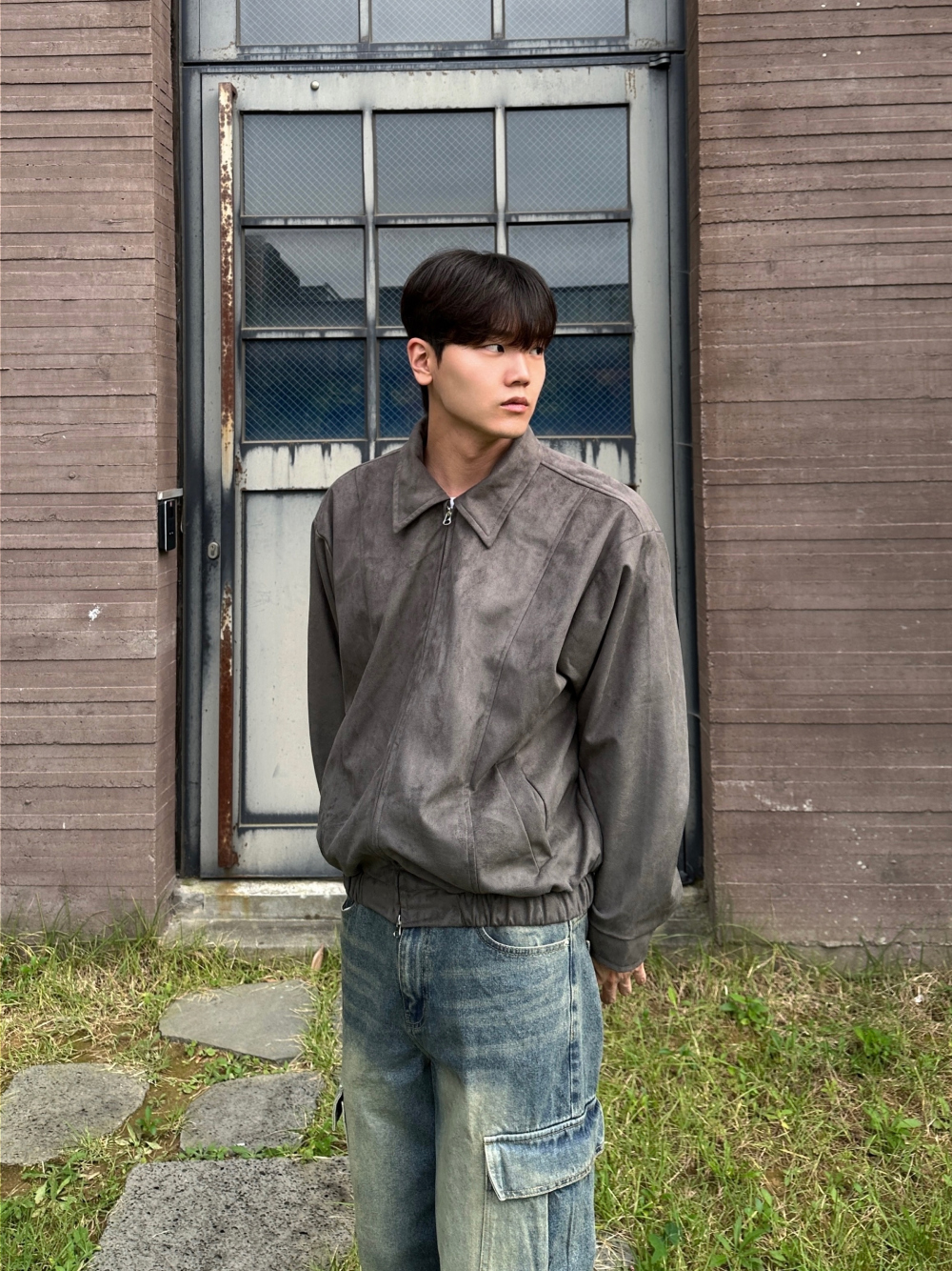 바지 모델 착용 이미지-S69L3