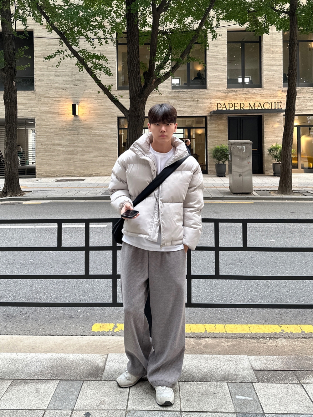 패딩 모델 착용 이미지-S69L40