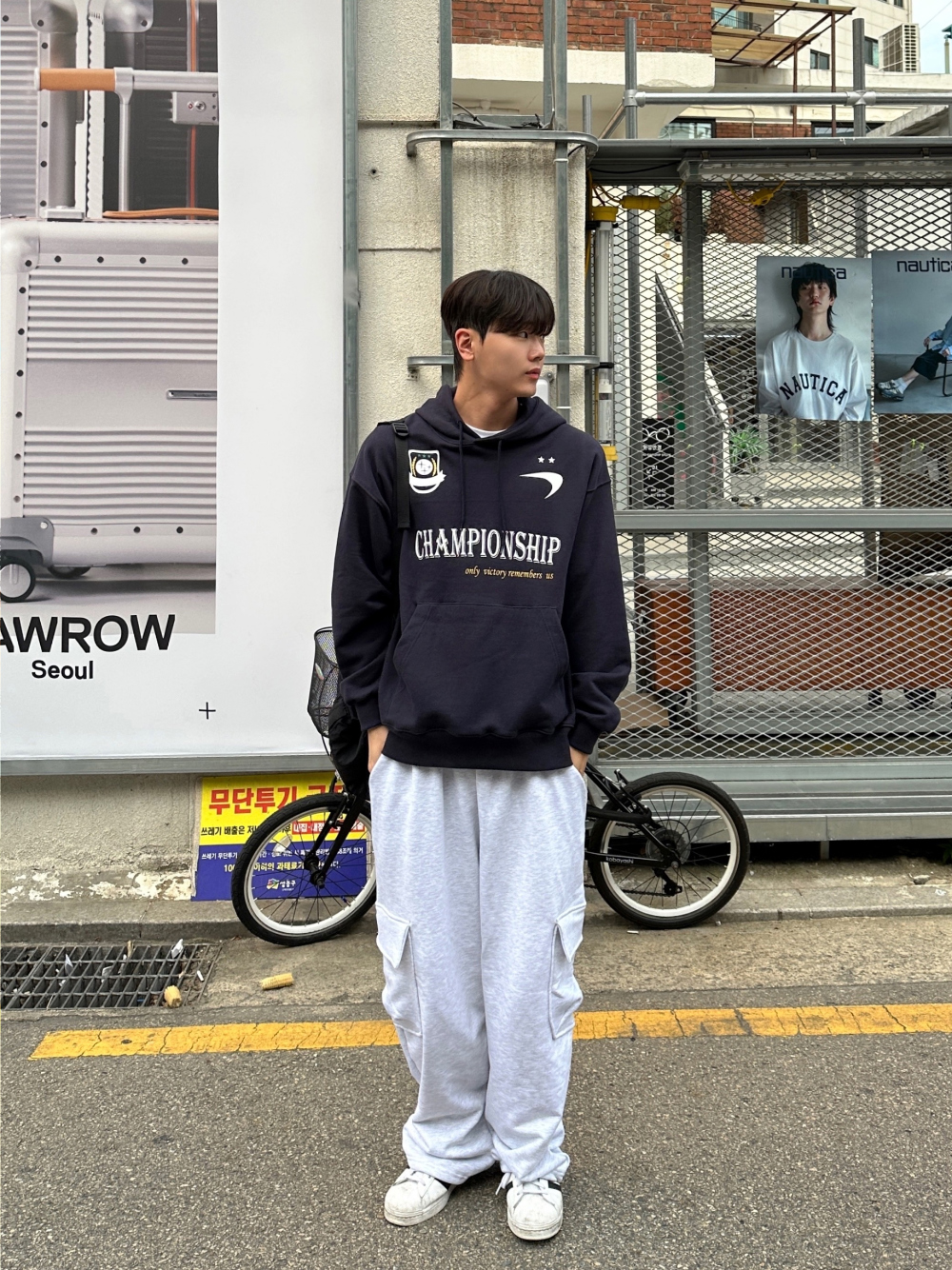 바지 모델 착용 이미지-S75L52