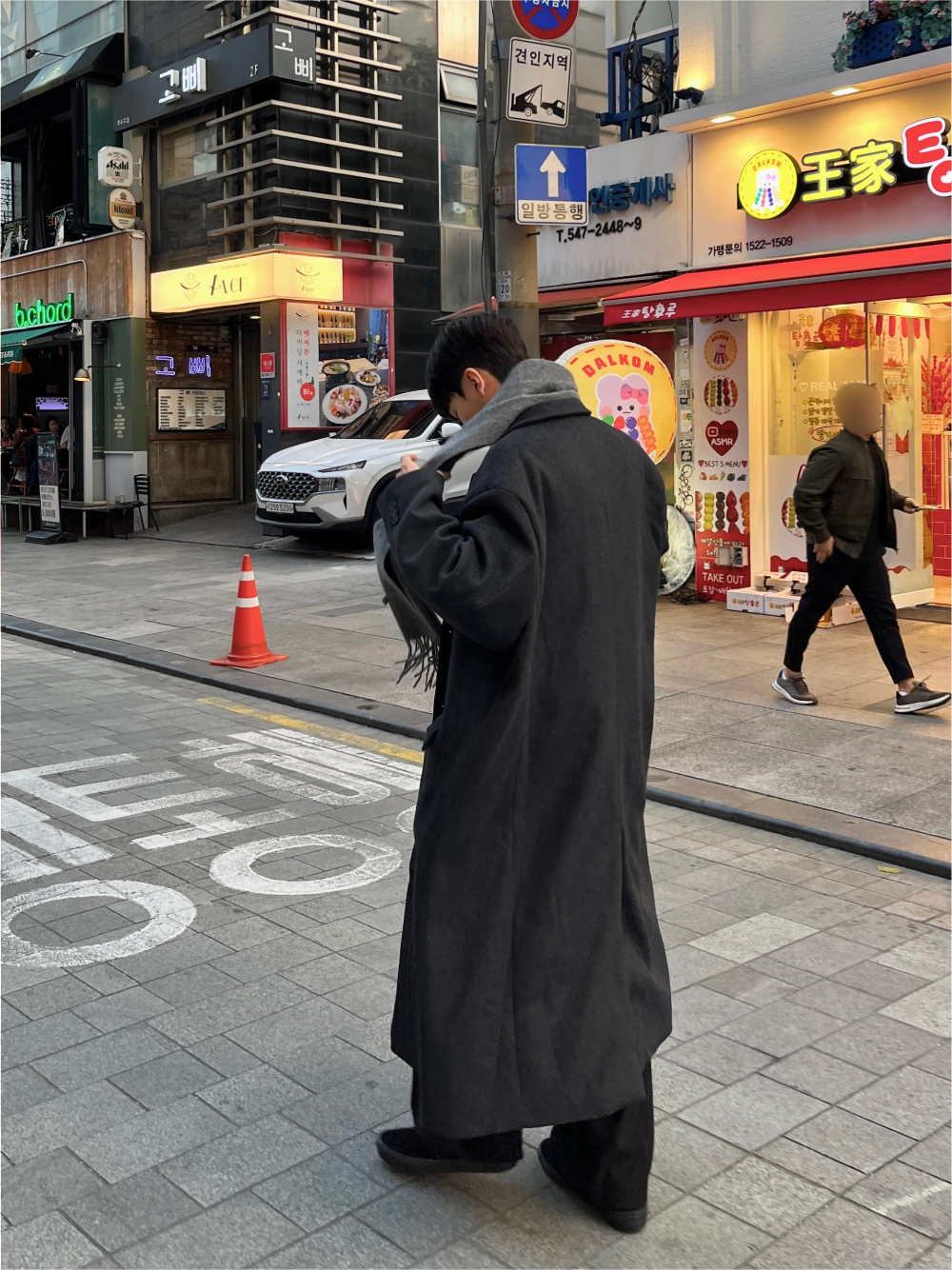코트 모델 착용 이미지-S69L55
