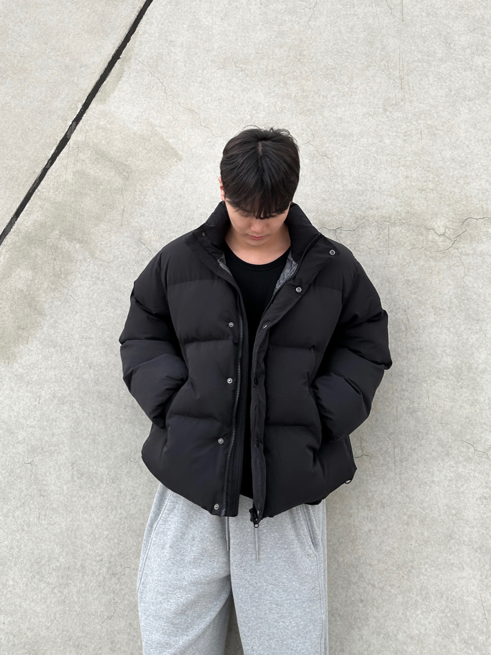 패딩 모델 착용 이미지-S84L37