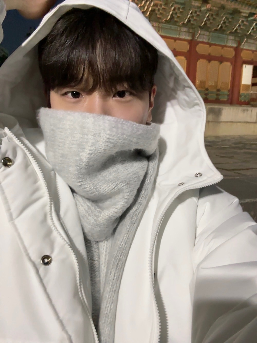 긴팔 티셔츠 상품상세 이미지-S82L18