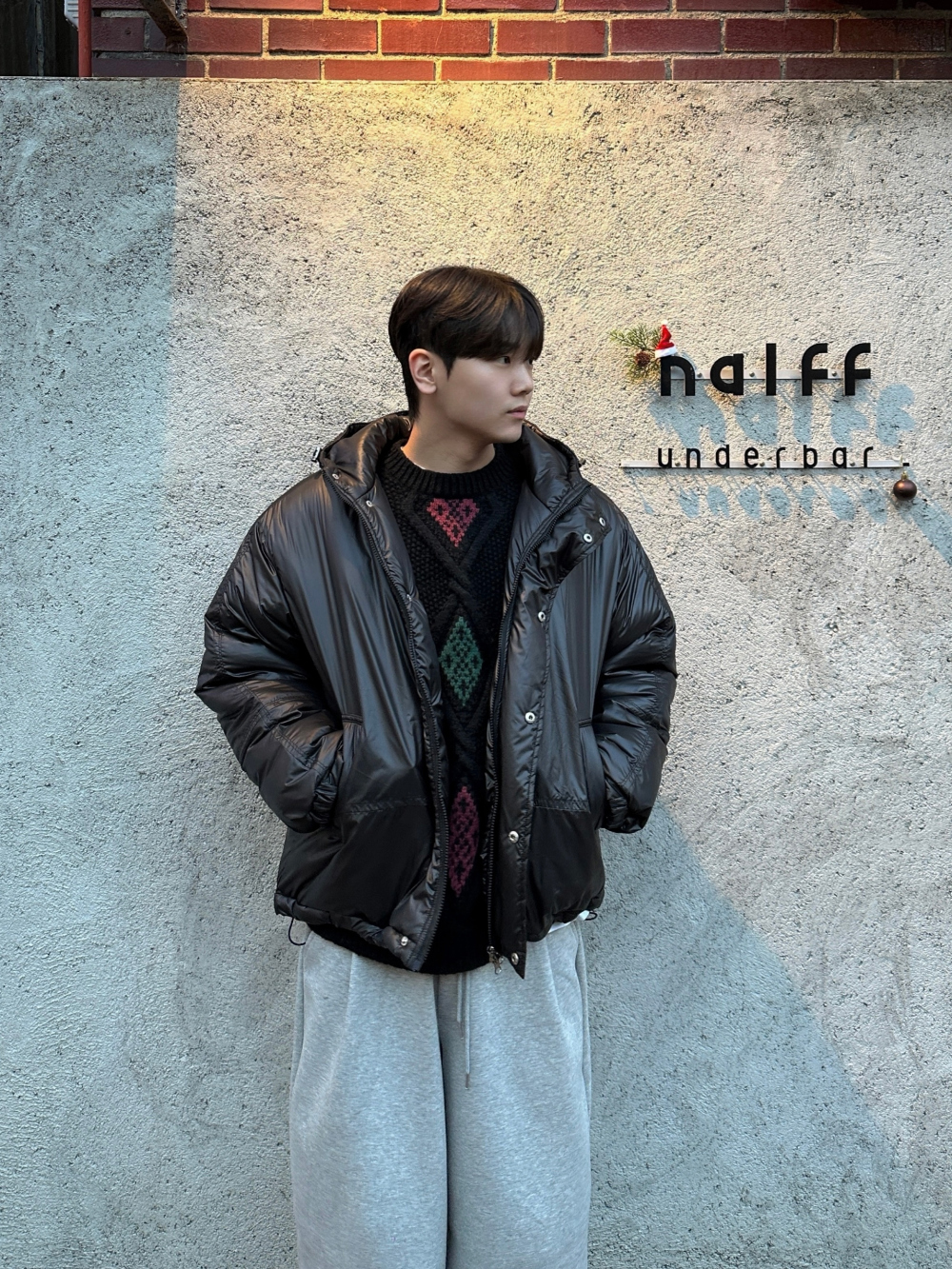 긴팔 티셔츠 모델 착용 이미지-S59L11