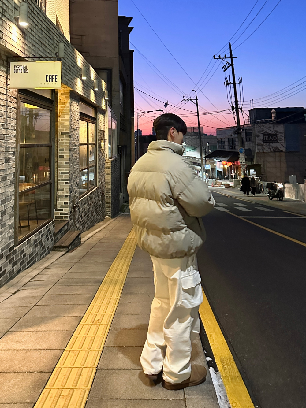패딩 모델 착용 이미지-S104L31