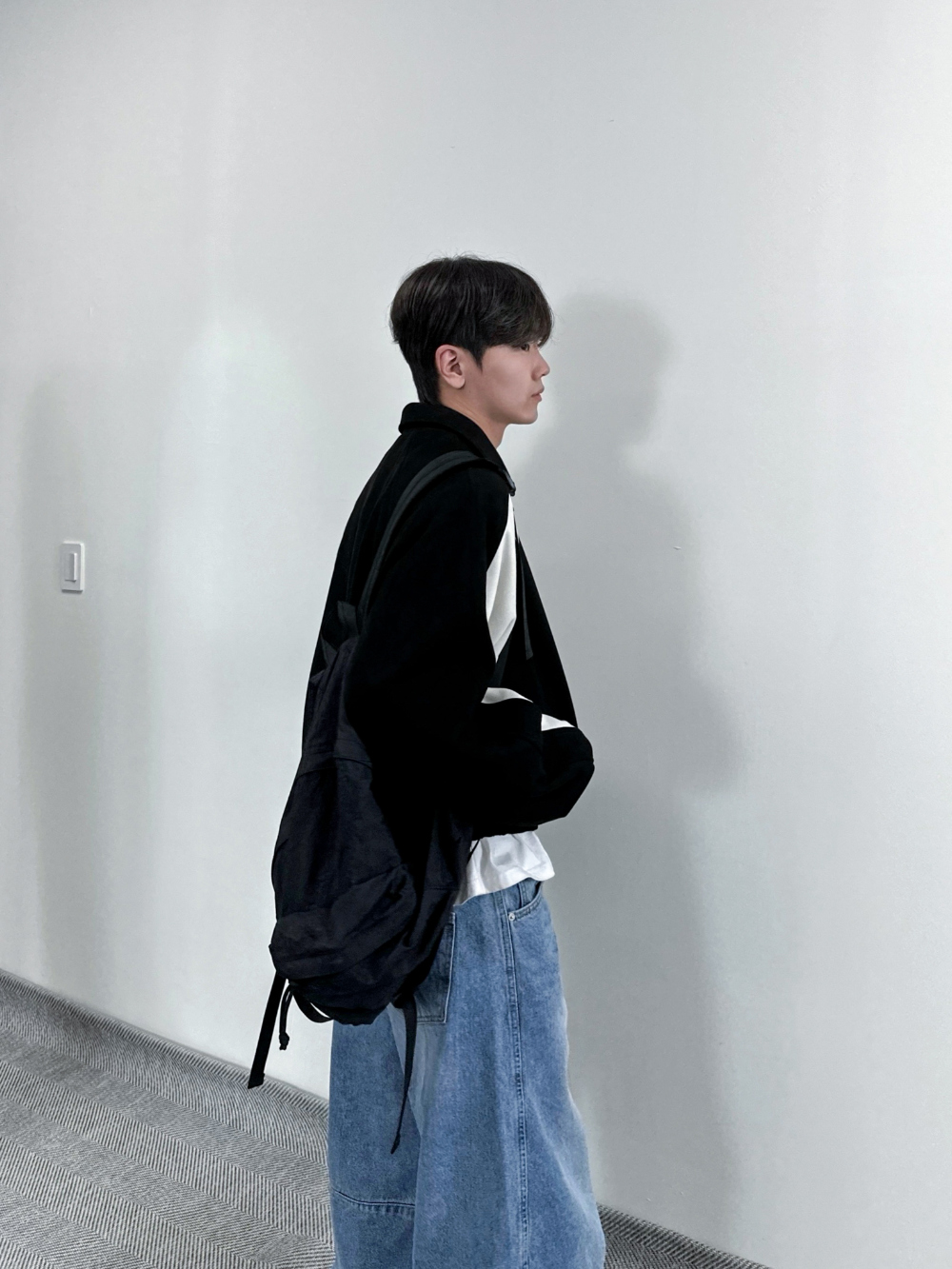 바지 모델 착용 이미지-S88L4