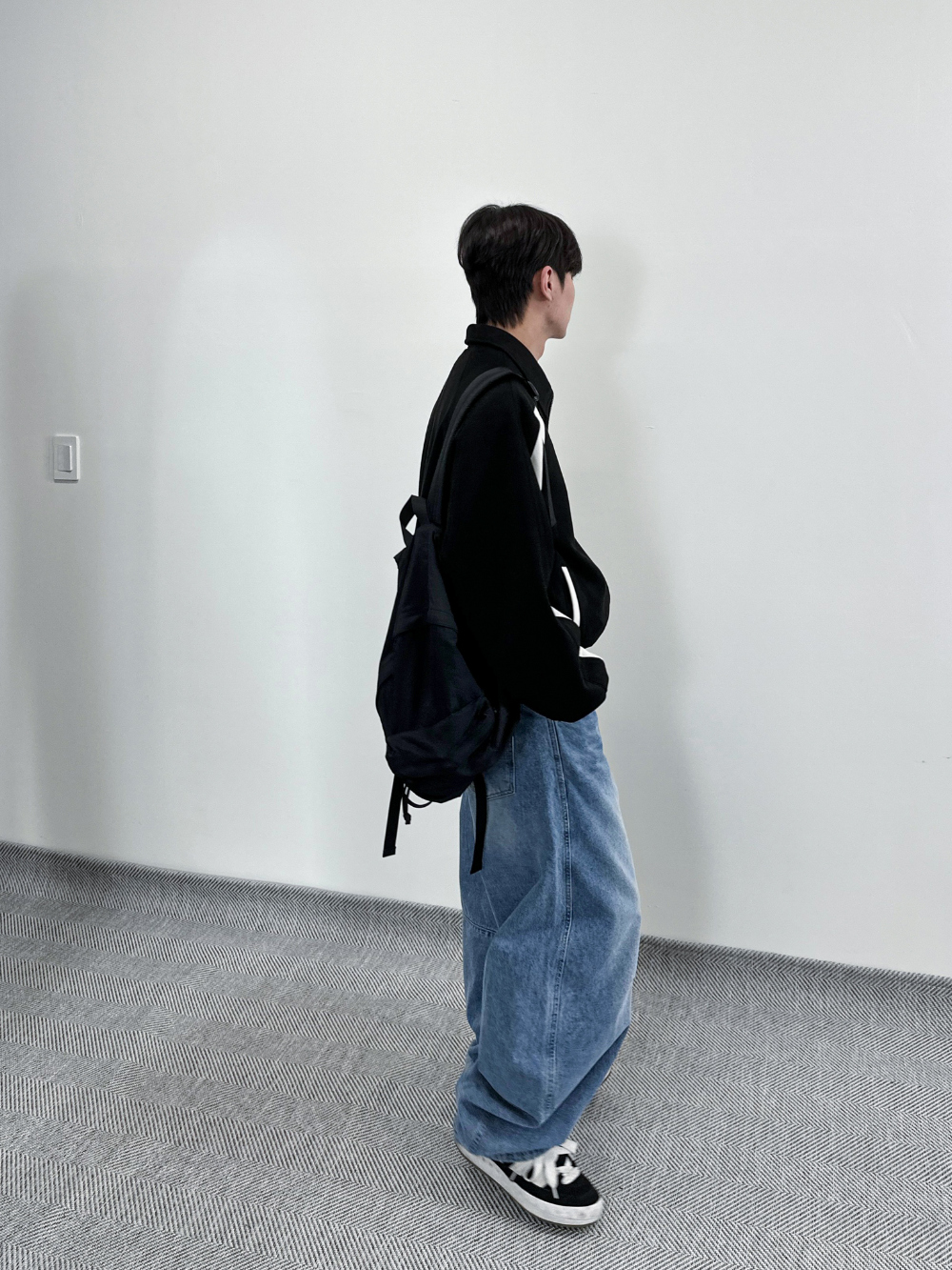 바지 모델 착용 이미지-S88L1