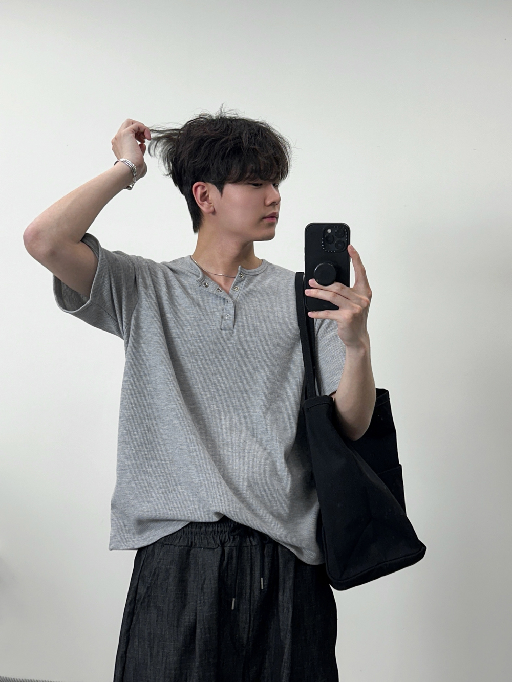 바지 모델 착용 이미지-S102L3