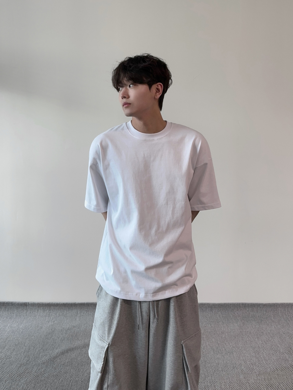반바지 모델 착용 이미지-S109L9