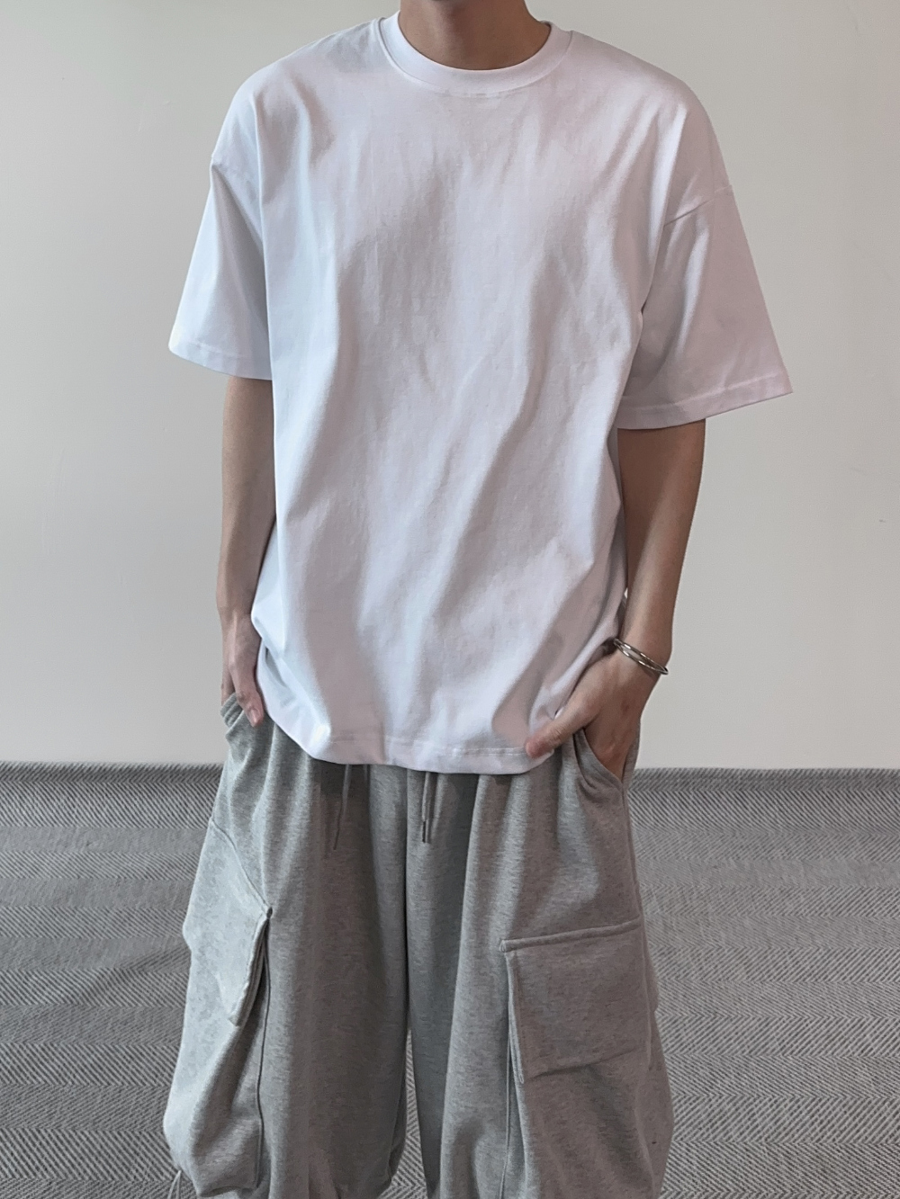 반바지 모델 착용 이미지-S109L44