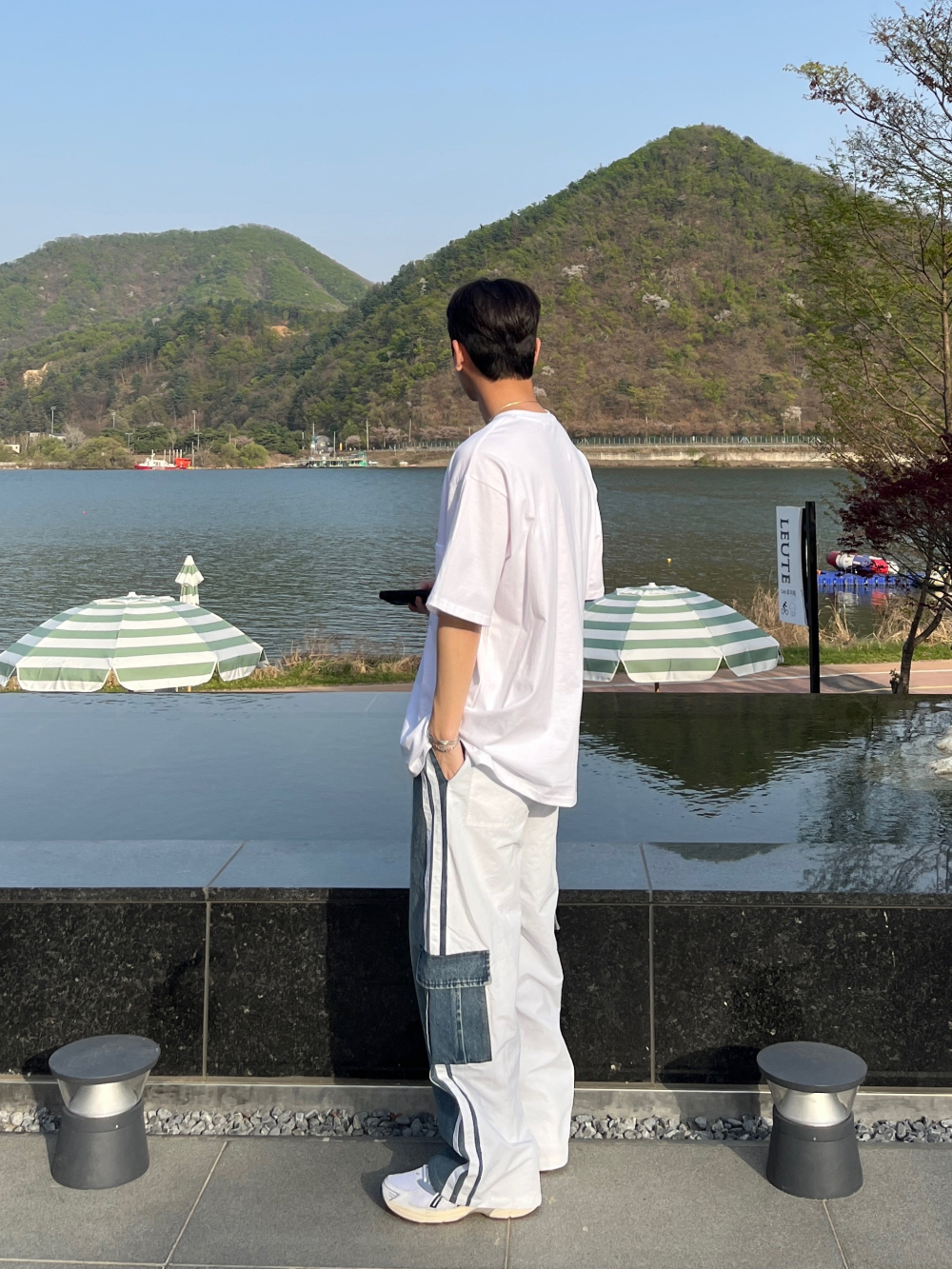 바지 모델 착용 이미지-S63L14
