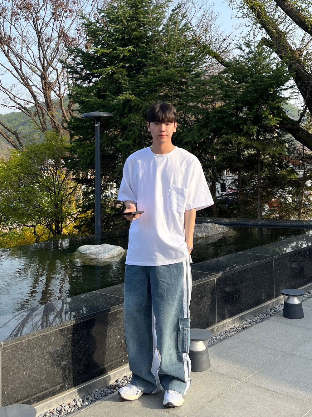 바지 모델 착용 이미지-S63L9