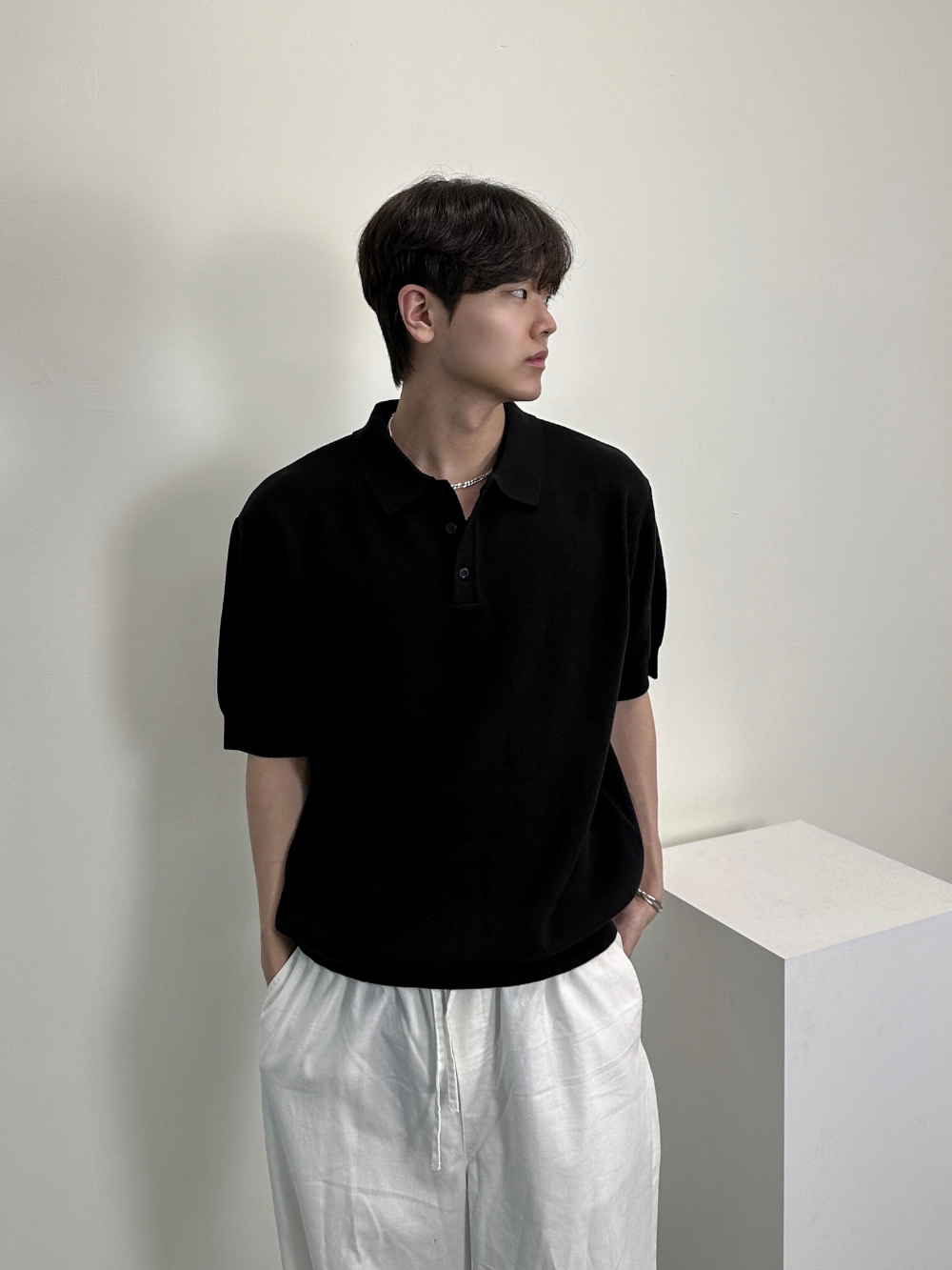 반팔 티셔츠 모델 착용 이미지-S33L2