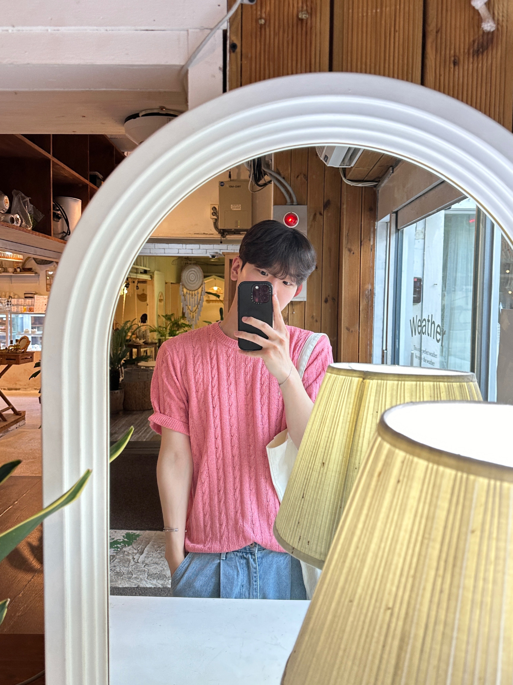 반팔 티셔츠 모델 착용 이미지-S41L3