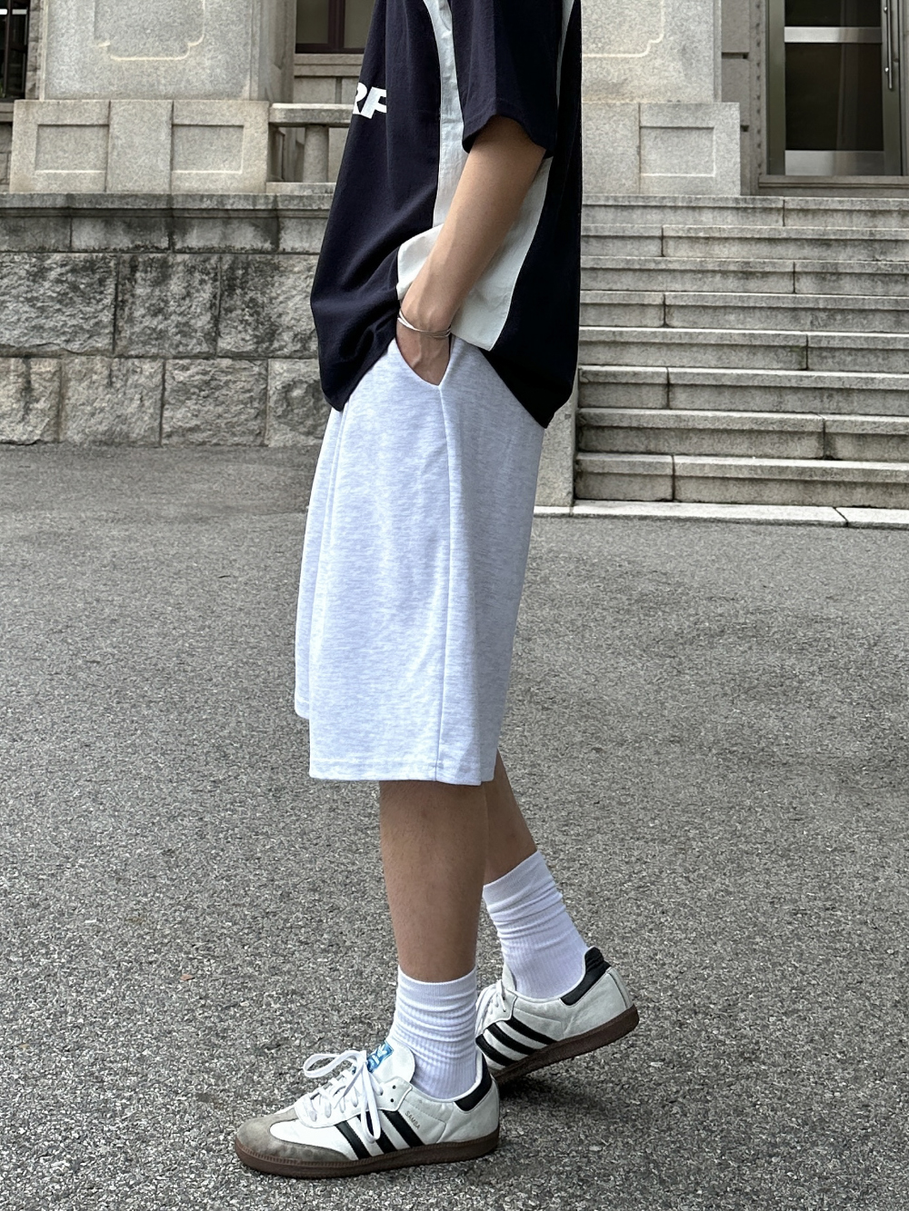 드레스 모델 착용 이미지-S41L56