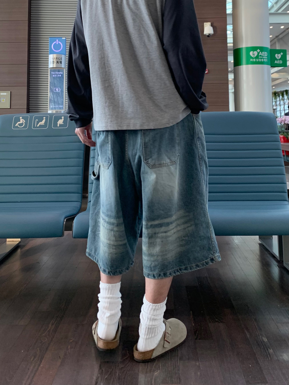 반바지 모델 착용 이미지-S48L19