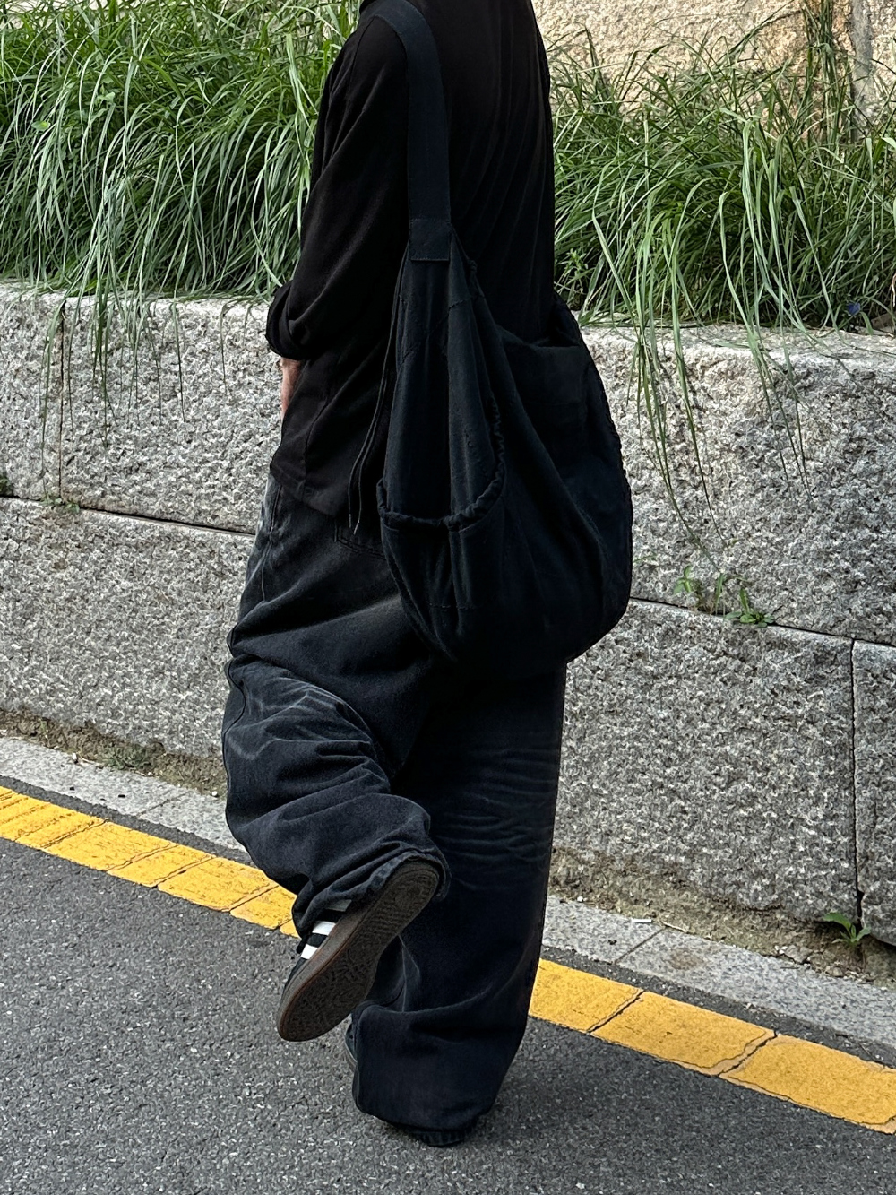 바지 모델 착용 이미지-S50L25