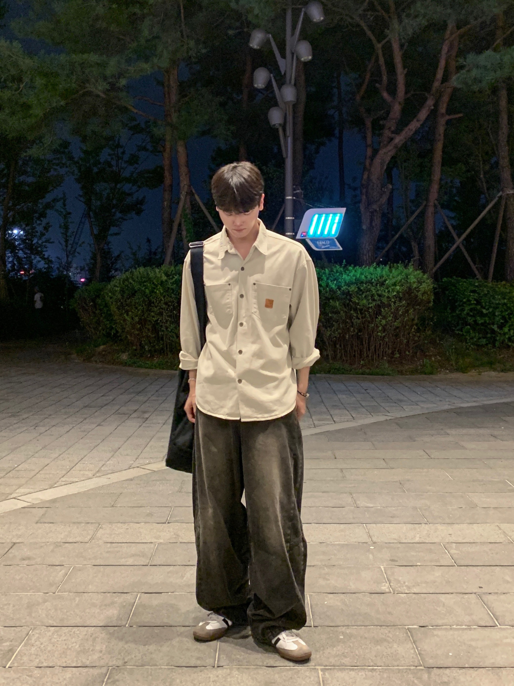 바지 모델 착용 이미지-S55L17