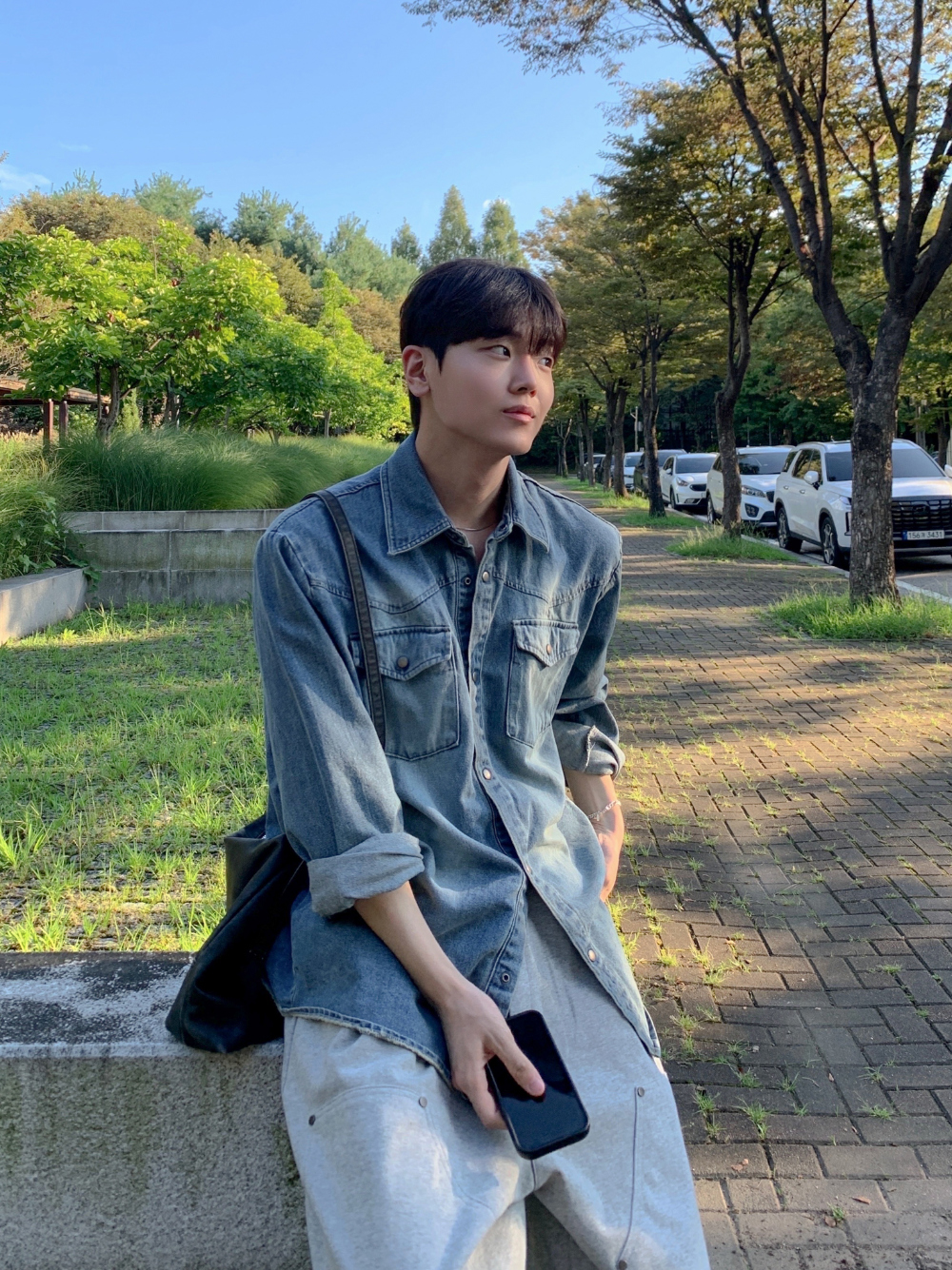 바지 모델 착용 이미지-S63L31