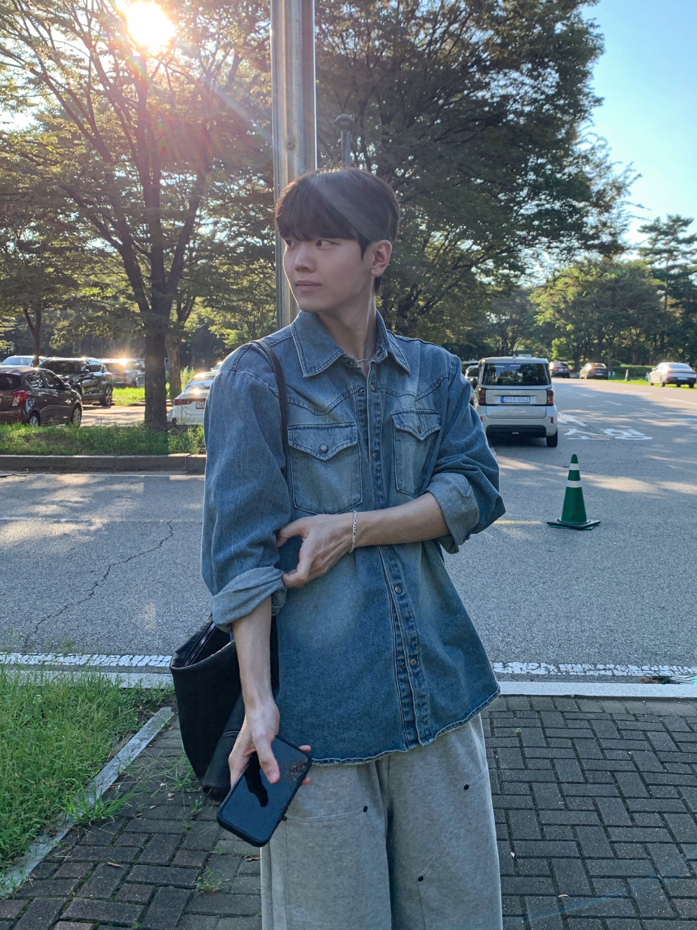 바지 모델 착용 이미지-S63L21