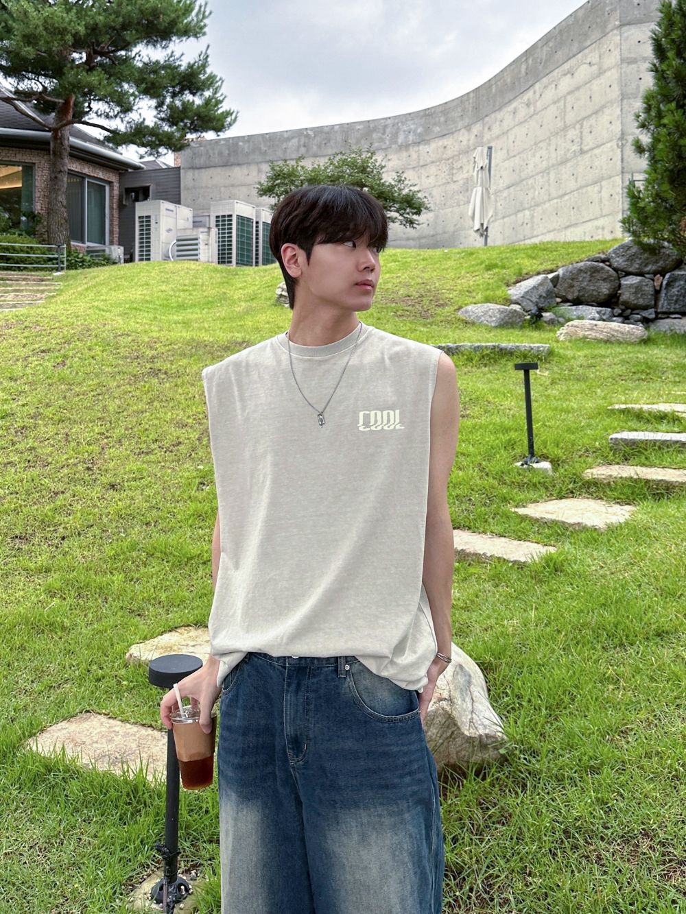 악세사리 모델 착용 이미지-S26L8