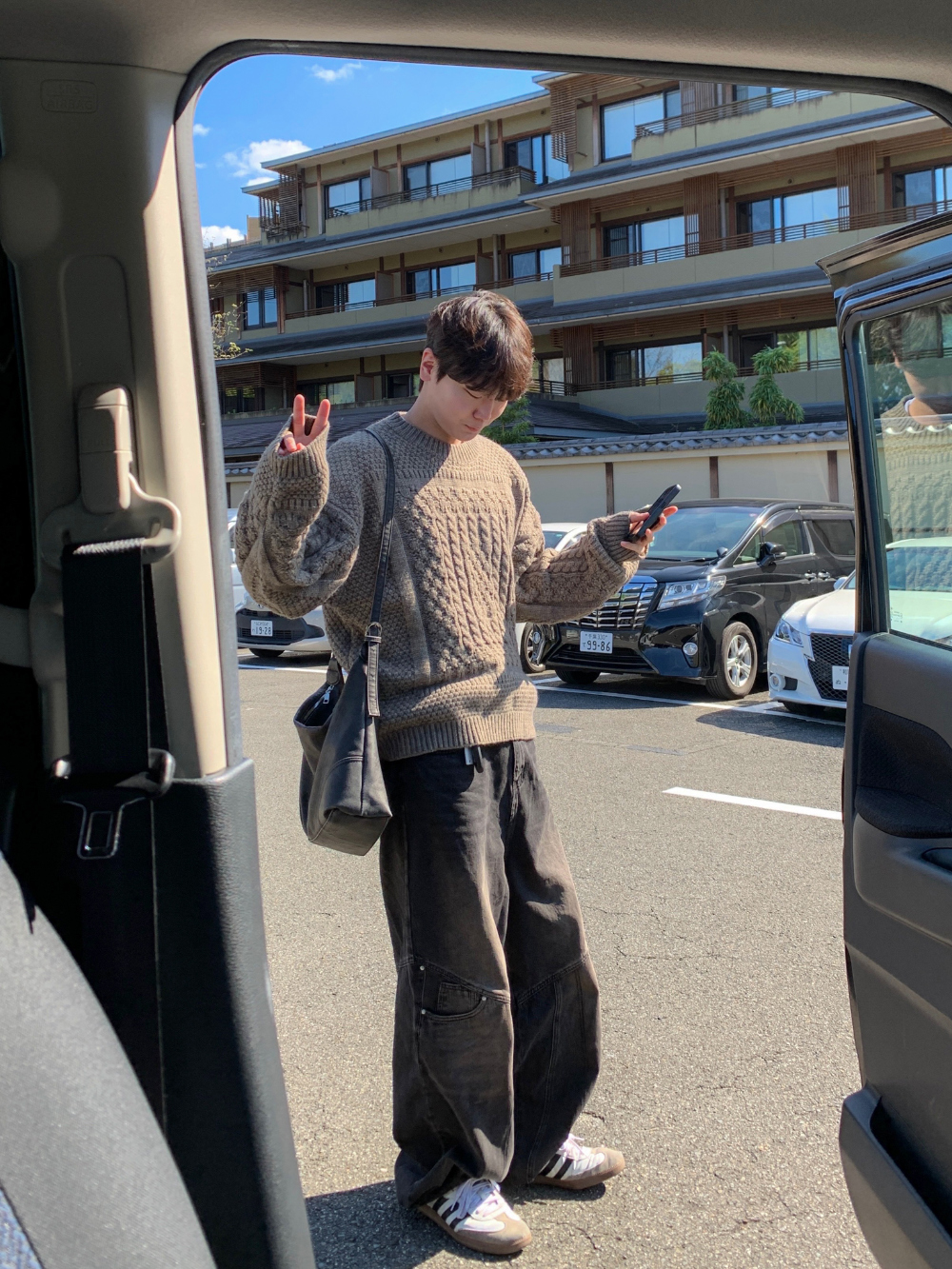 악세사리 모델 착용 이미지-S56L17