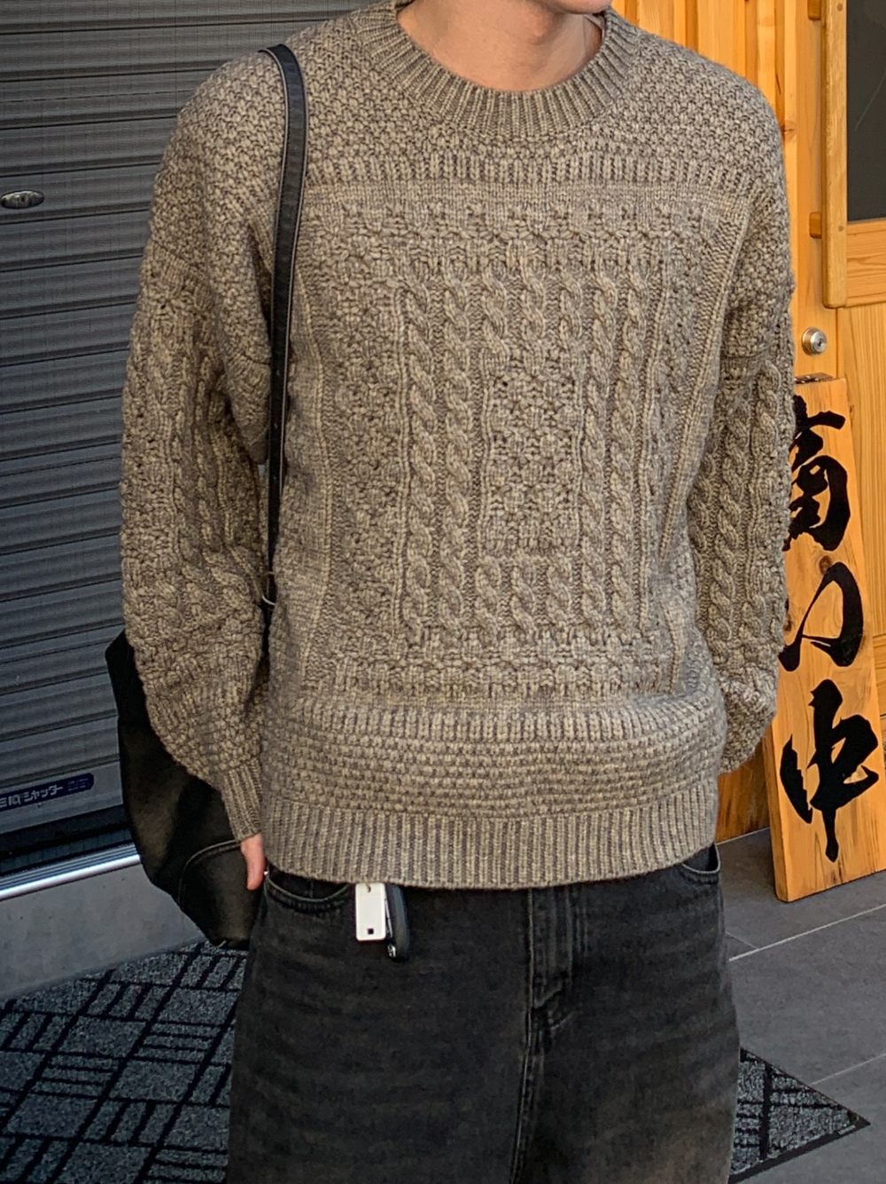 악세사리 모델 착용 이미지-S56L12