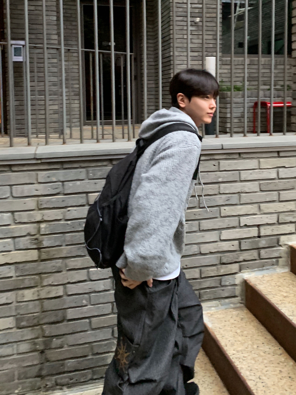 악세사리 모델 착용 이미지-S61L3