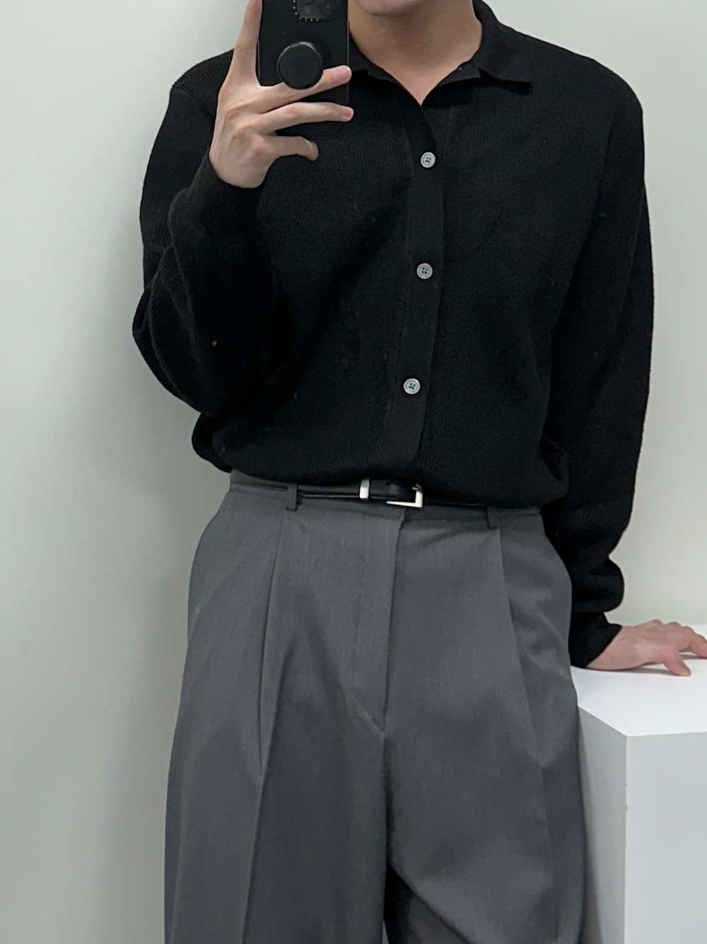 바지 모델 착용 이미지-S37L37