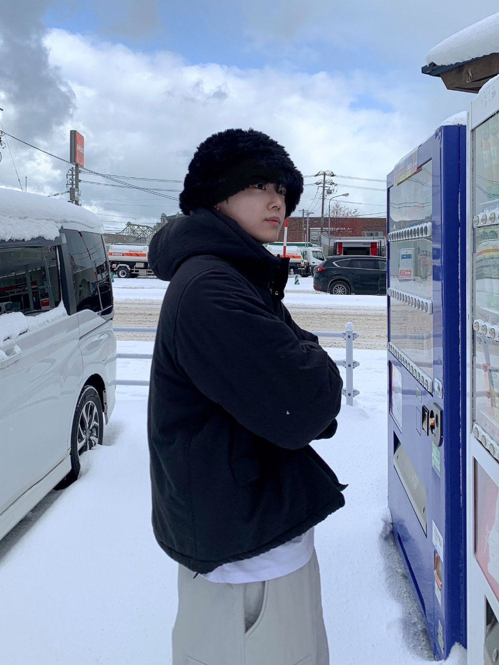 머플러 모델 착용 이미지-S64L4