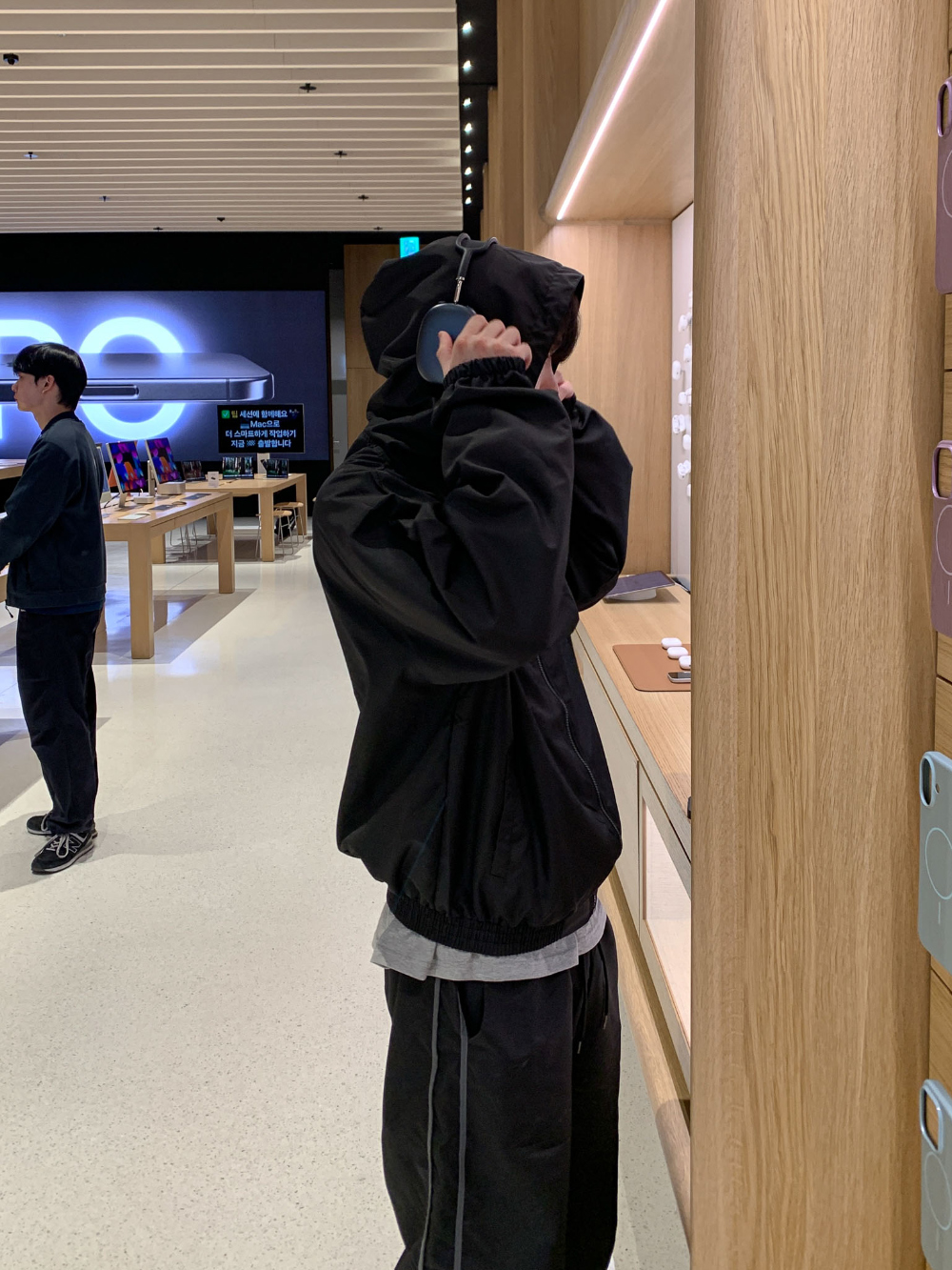 바지 모델 착용 이미지-S124L1