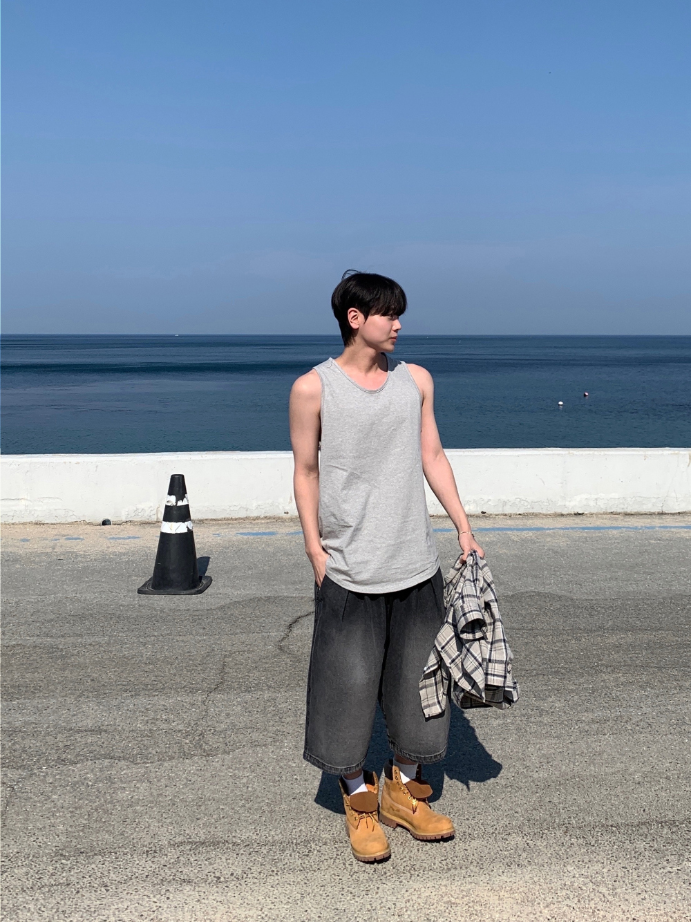 민소매 모델 착용 이미지-S130L48