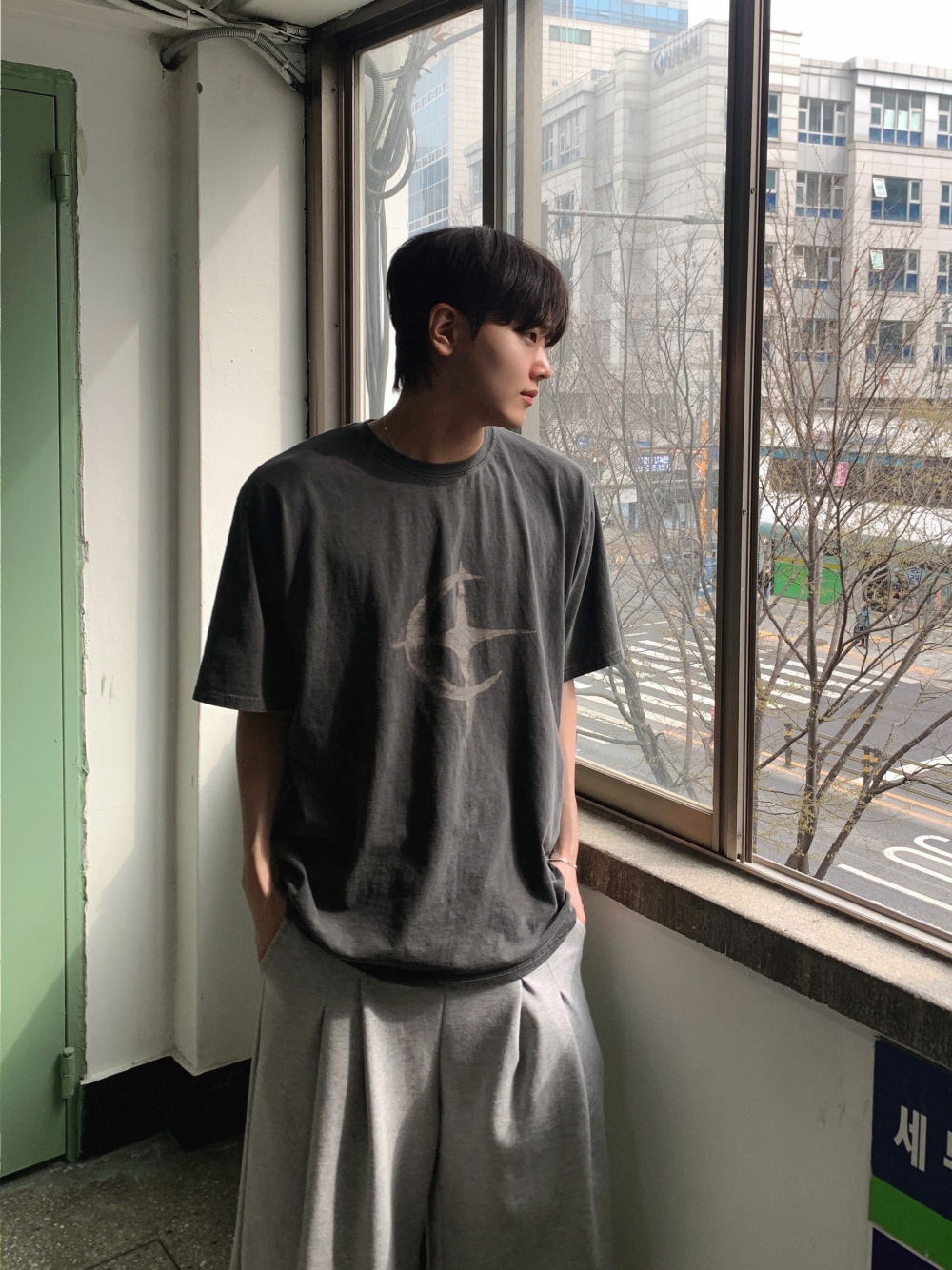 드레스 모델 착용 이미지-S135L11