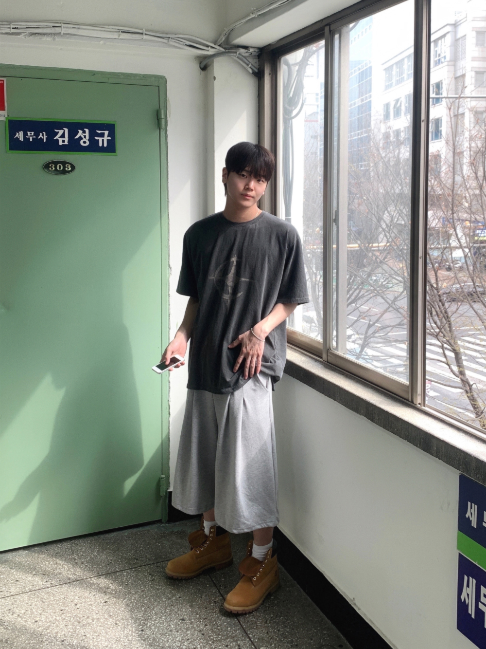 드레스 모델 착용 이미지-S135L16