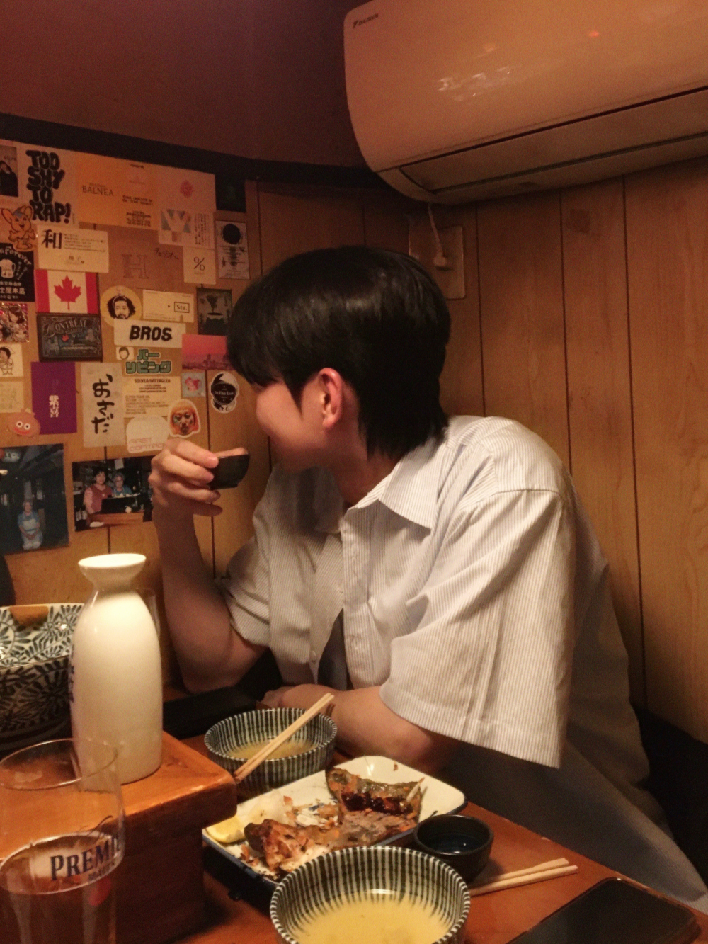 민소매 모델 착용 이미지-S133L3