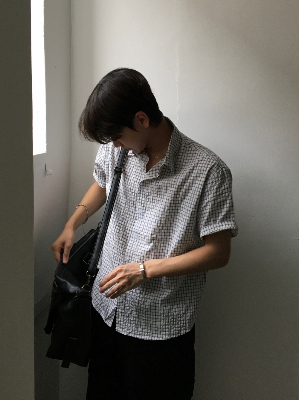 악세사리 모델 착용 이미지-S83L3