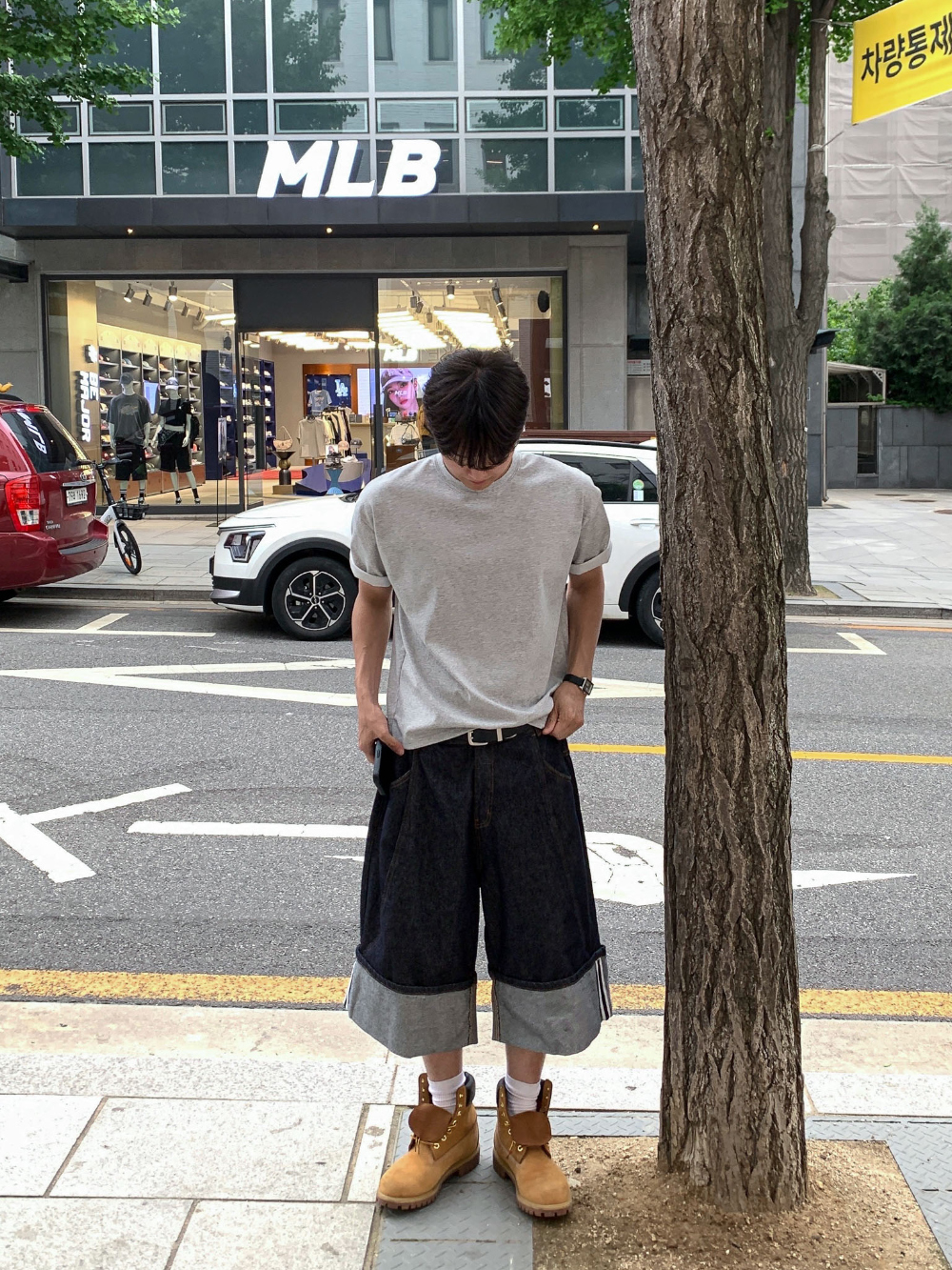 반바지 모델 착용 이미지-S139L6