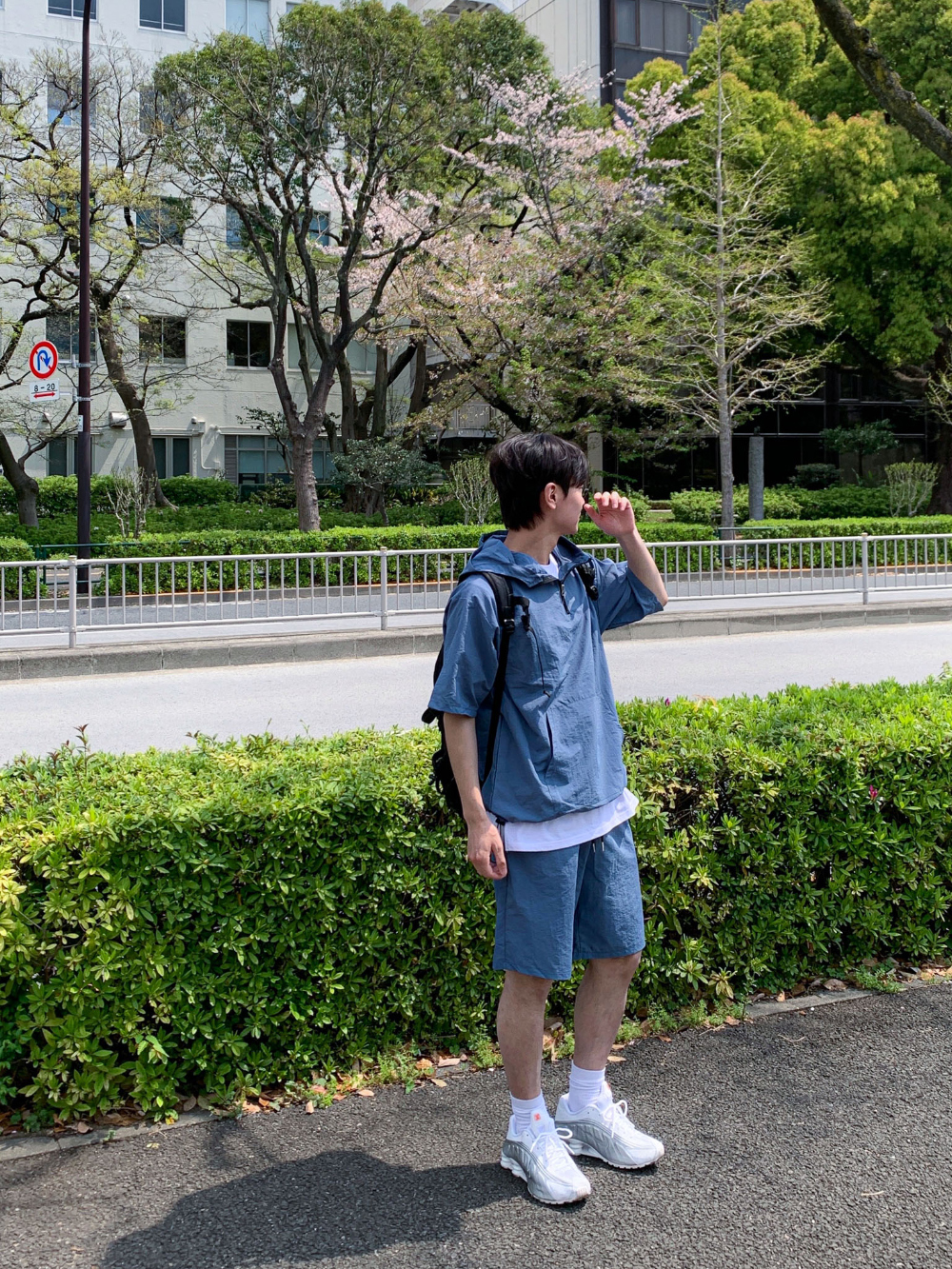 드레스 모델 착용 이미지-S131L60