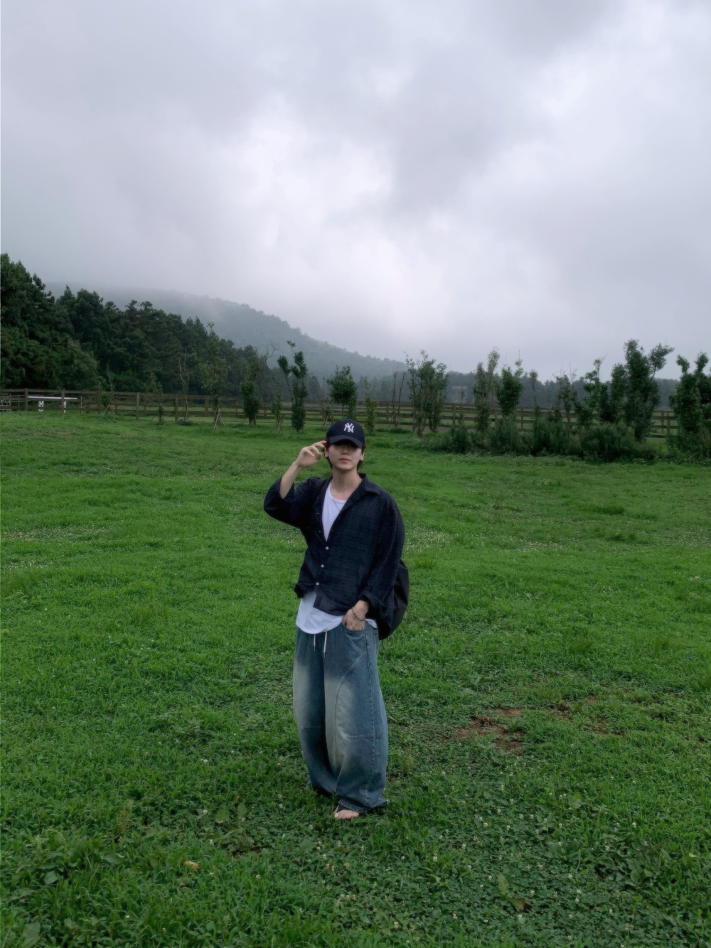 바지 모델 착용 이미지-S160L73