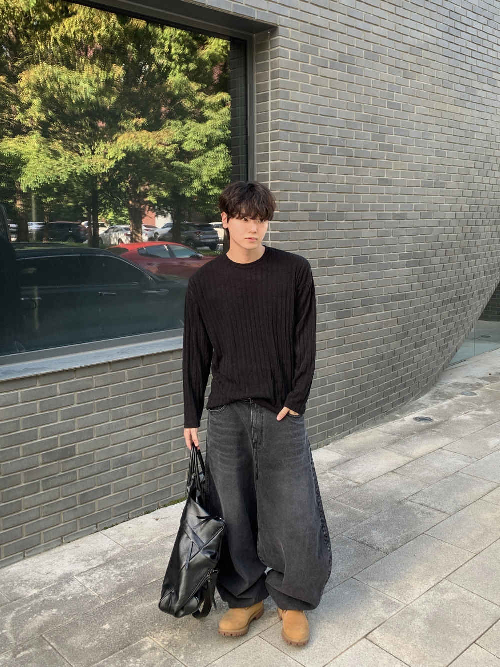 긴팔 티셔츠 모델 착용 이미지-S160L9