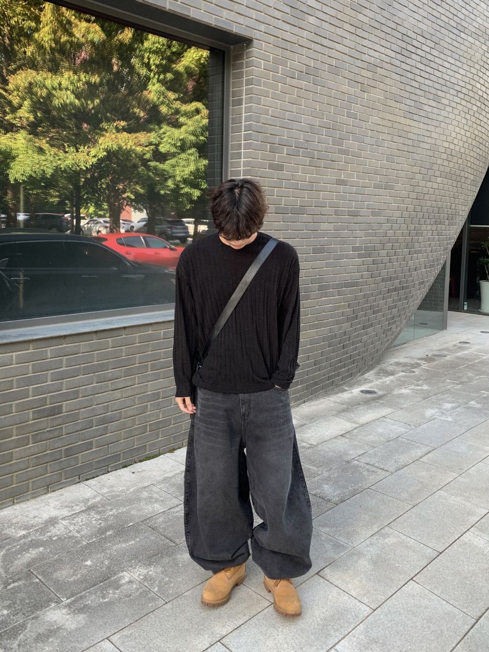 긴팔 티셔츠 모델 착용 이미지-S160L17