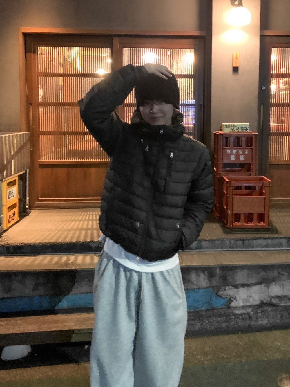 패딩 모델 착용 이미지-S81L33