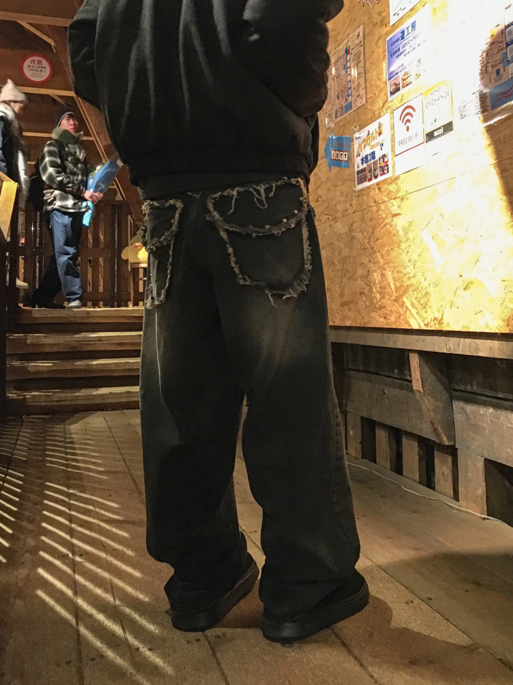 바지 모델 착용 이미지-S196L24