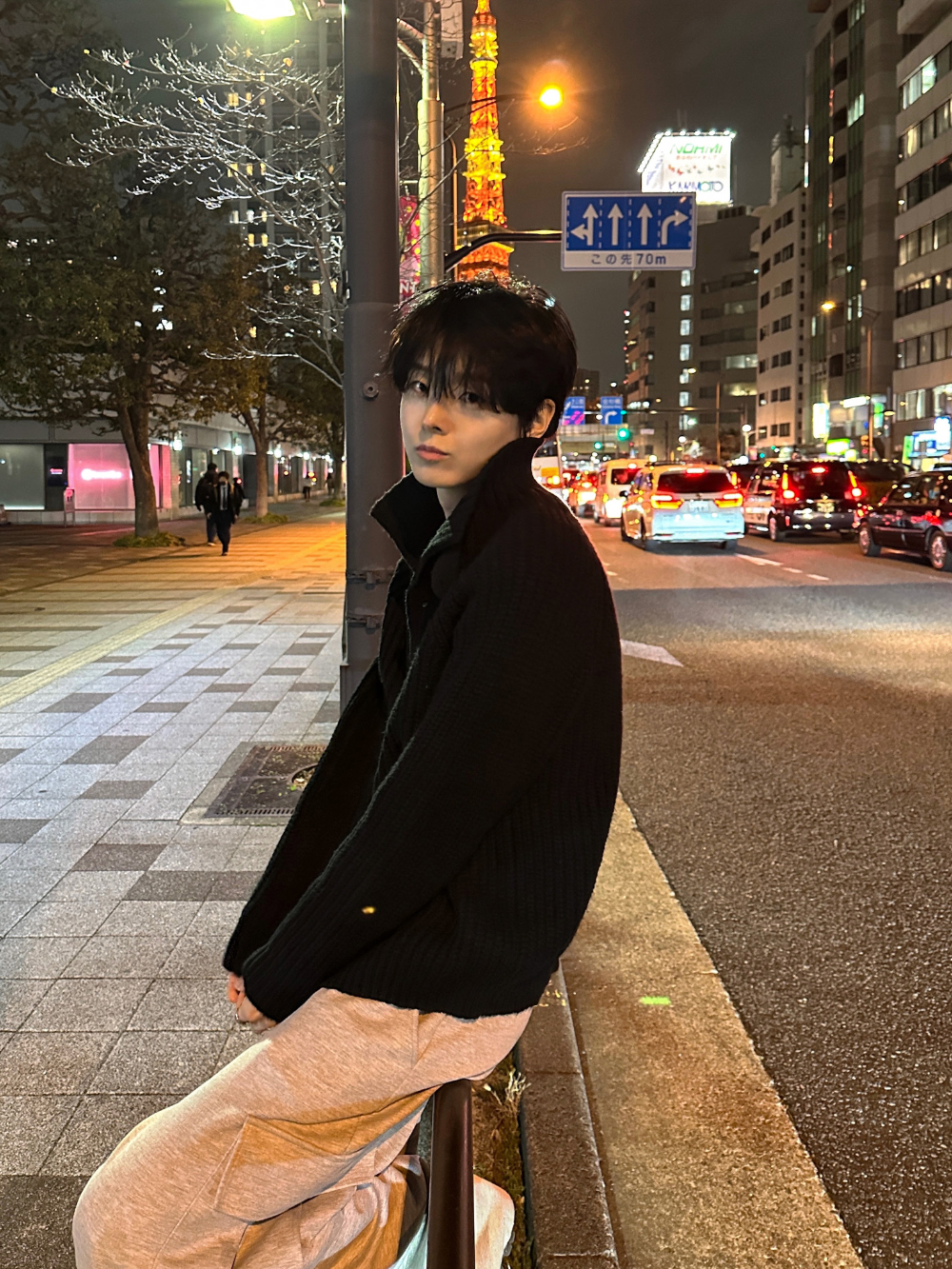 바지 모델 착용 이미지-S213L13