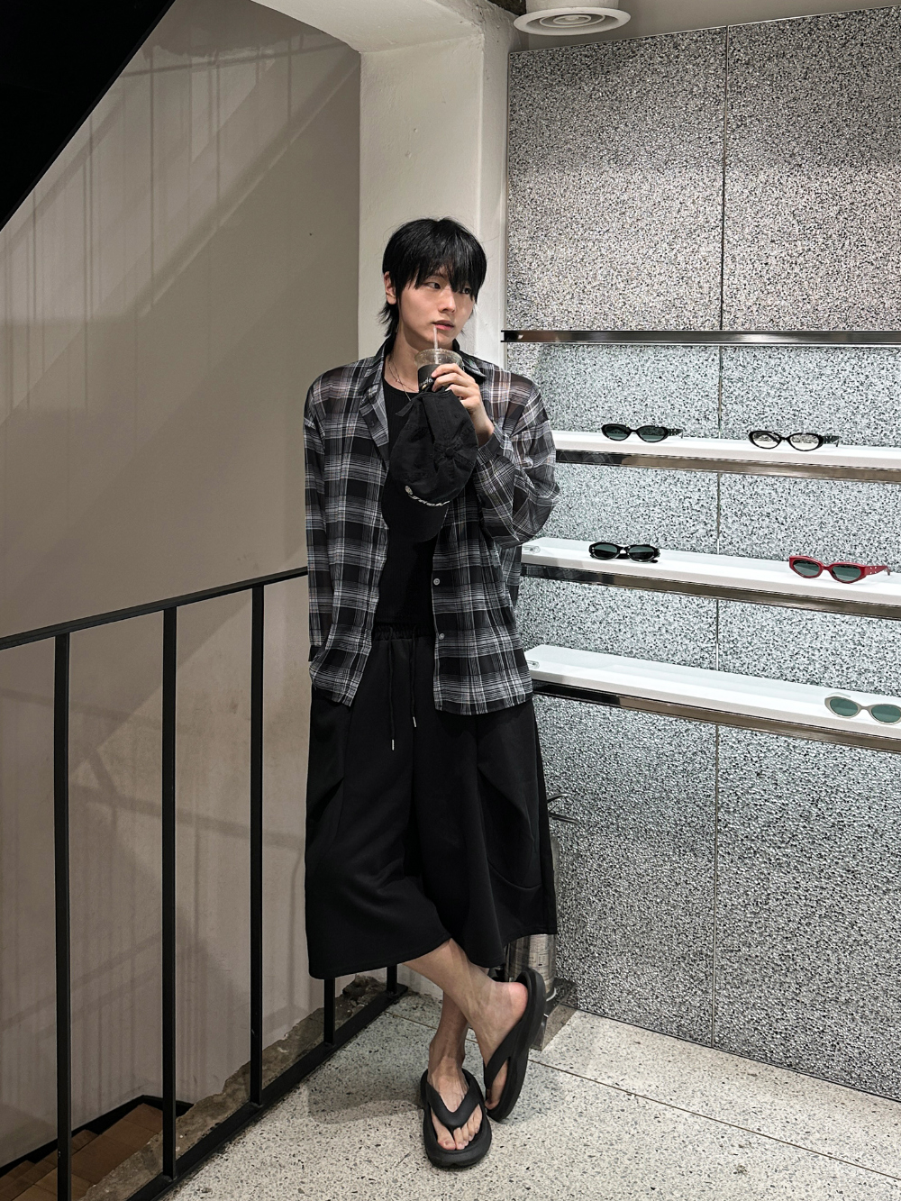 바지 모델 착용 이미지-S260L19