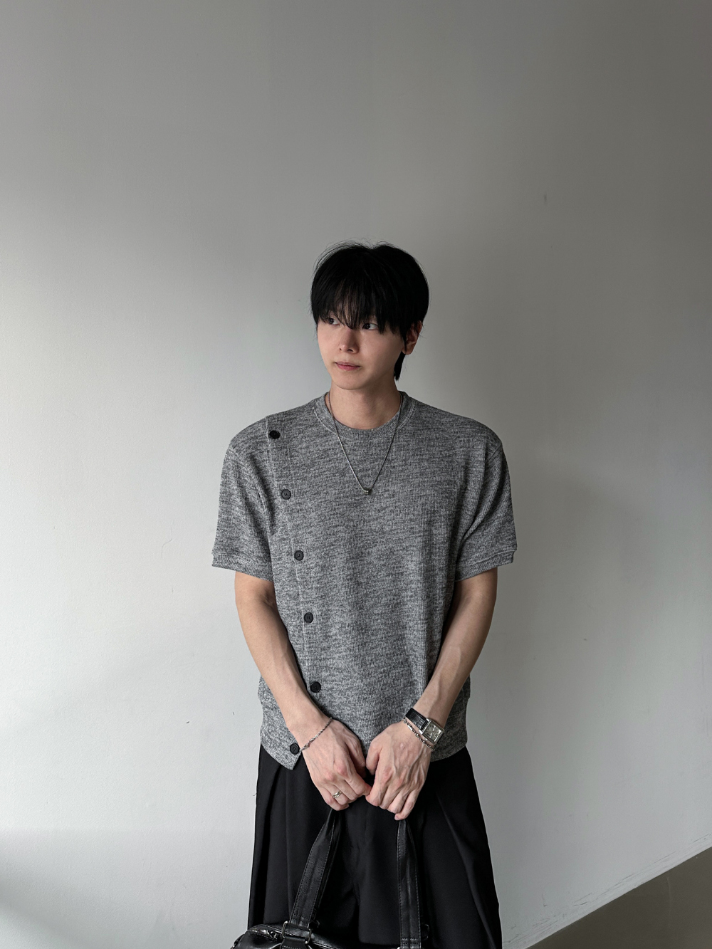 악세사리 모델 착용 이미지-S229L23